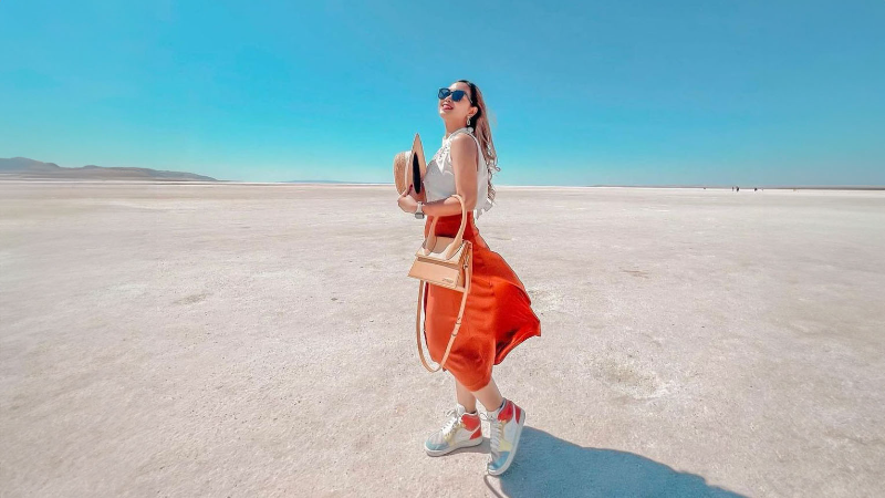 Gaya-Gaya Baru yang Bisa Kamu Ciptakan dengan Sepatu Sneaker