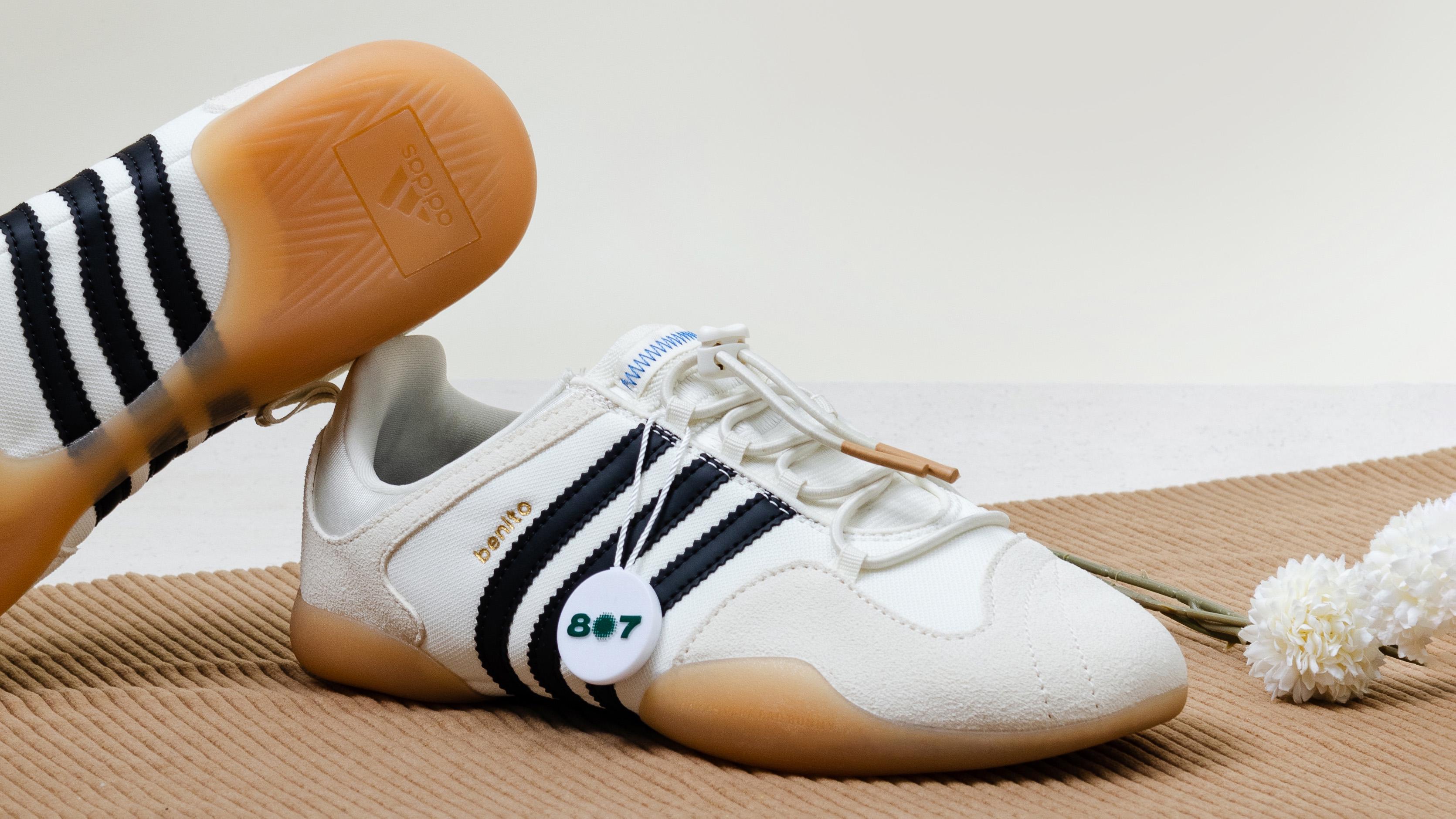 Sneakers Keluaran Terbaru Yang Unik dari Adidas : Adidas Ballerina x Bad Bunny