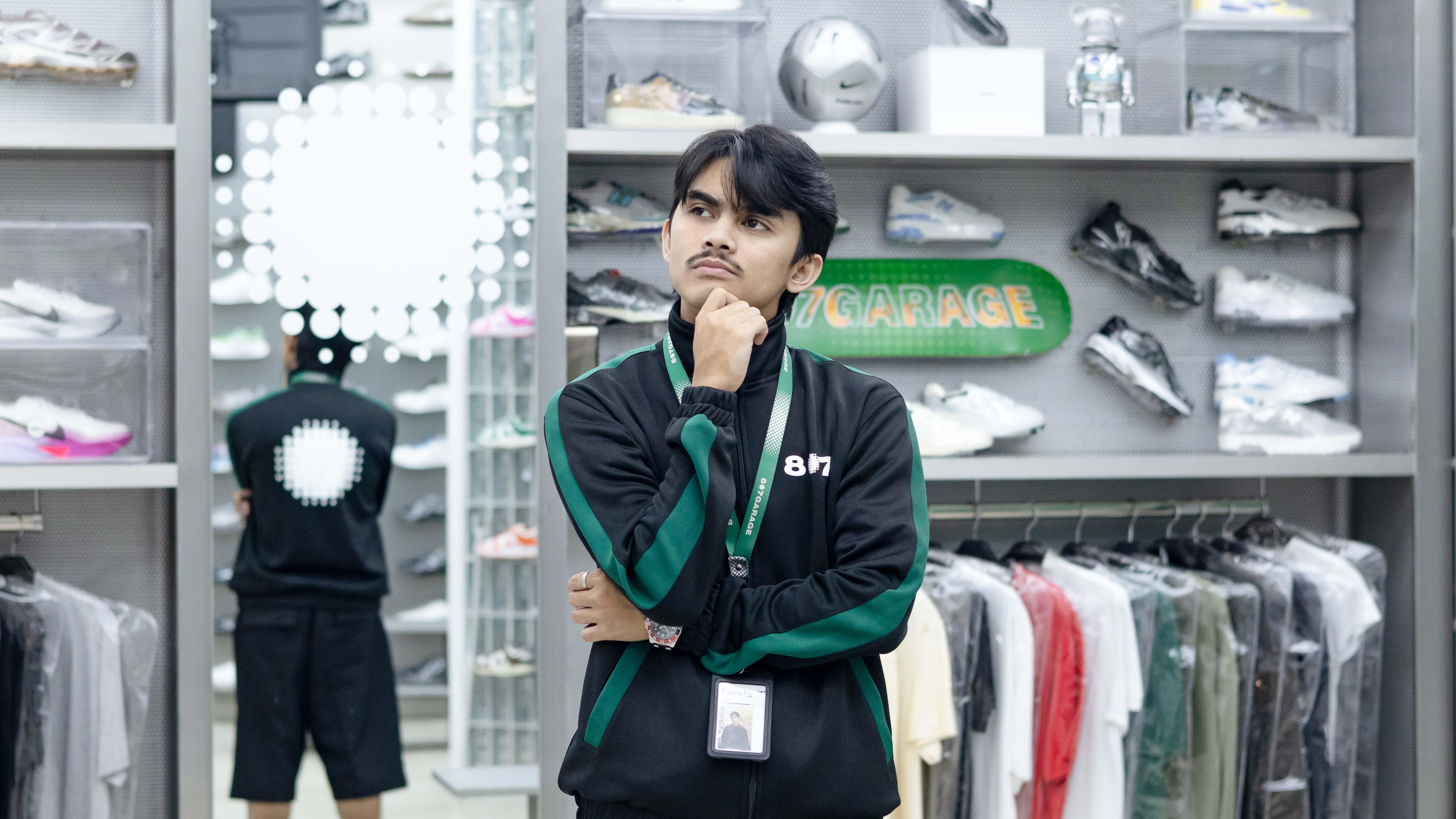 Toko Sneakers Terbaik di Bekasi: Kenapa 807GARAGE Jadi Pilihan Anak Muda