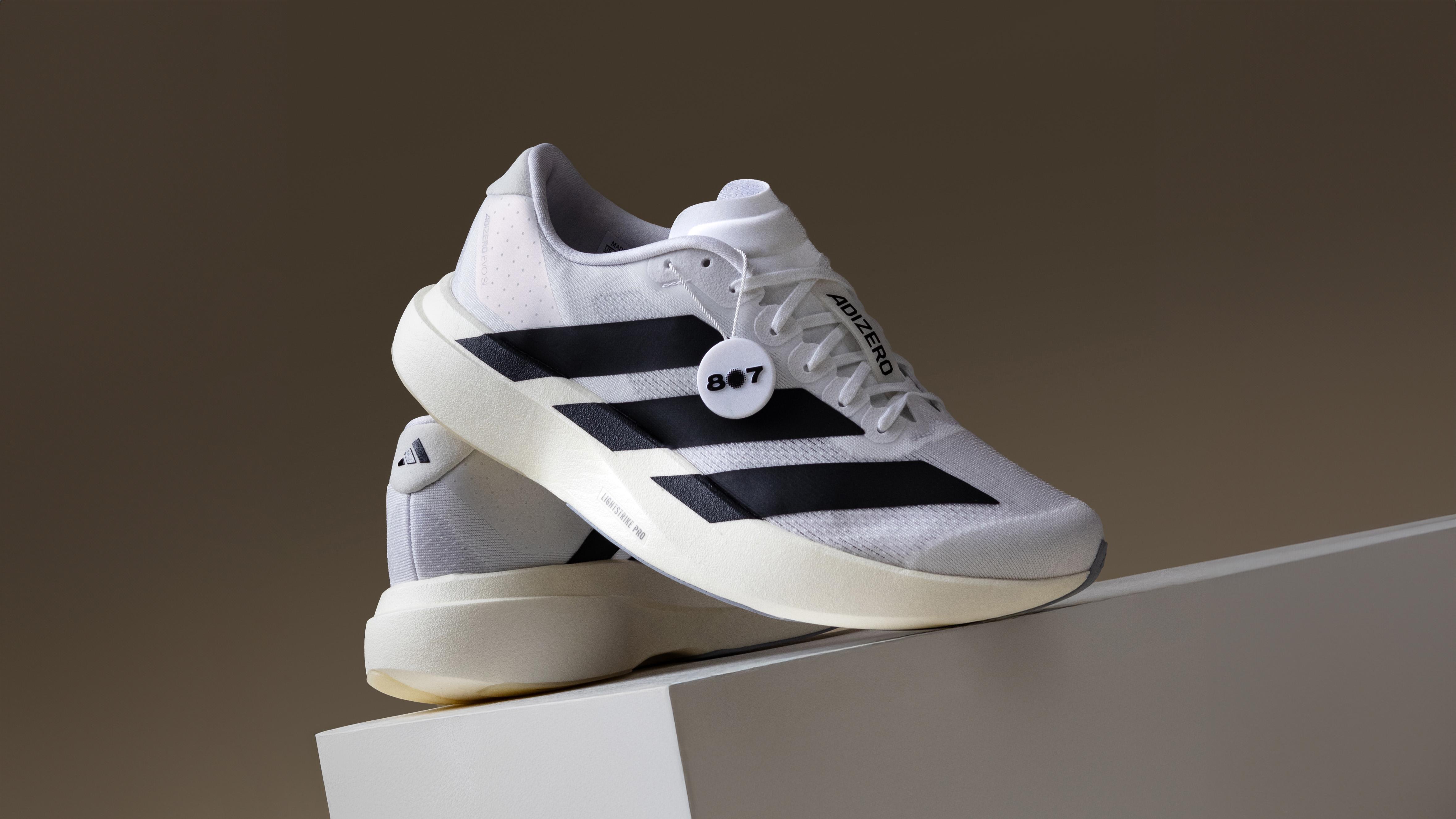 Kelebihan Adidas Adizero Evo SL White Black untuk Pelari Tropis