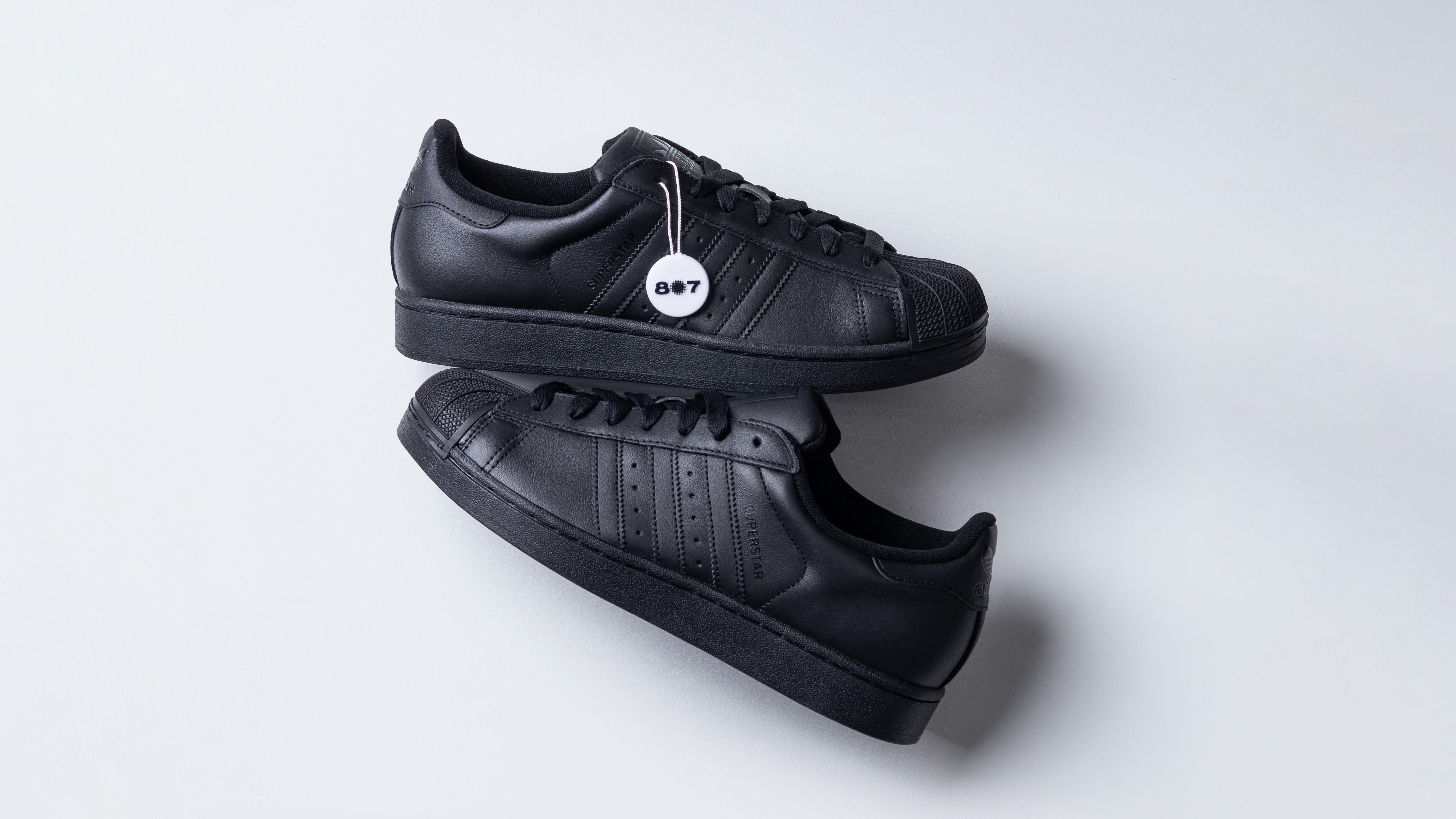 BEST SUMMER SNEAKERS 2026: Review Tuntas 4 Varian Adidas Superstar Paling Hits!
