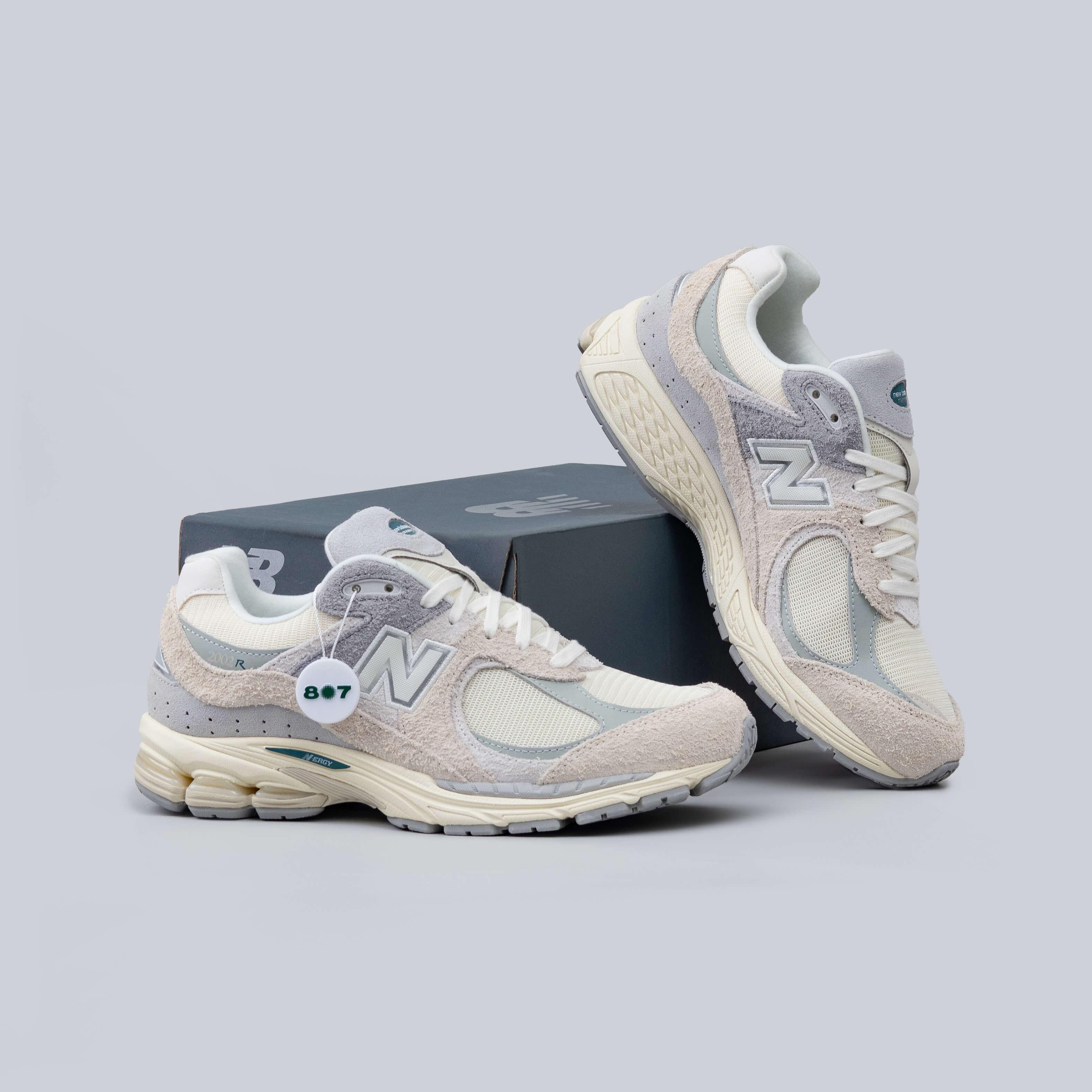New Balance 2002R Linen Cream