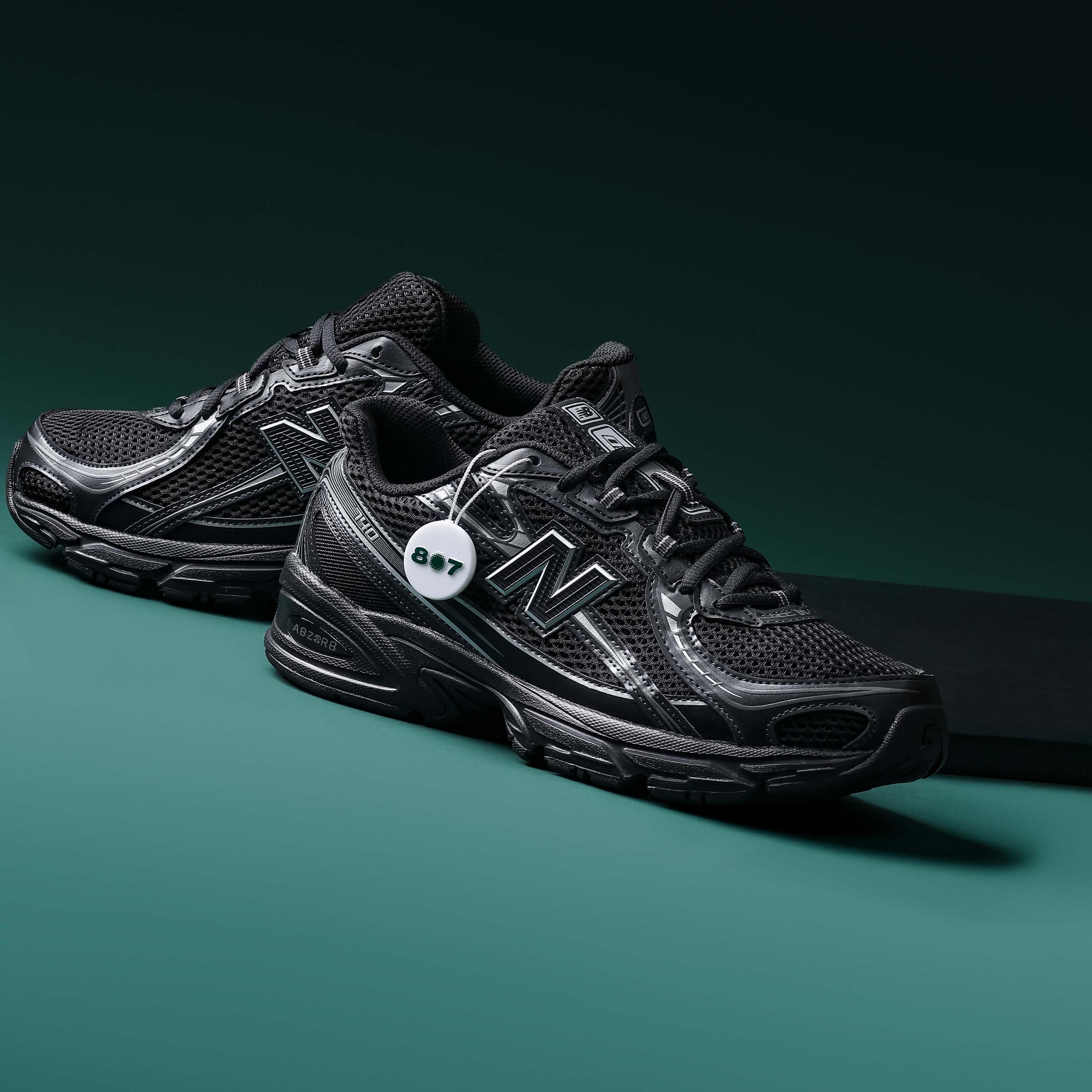 New Balance 740 V2 Black Grey Silver