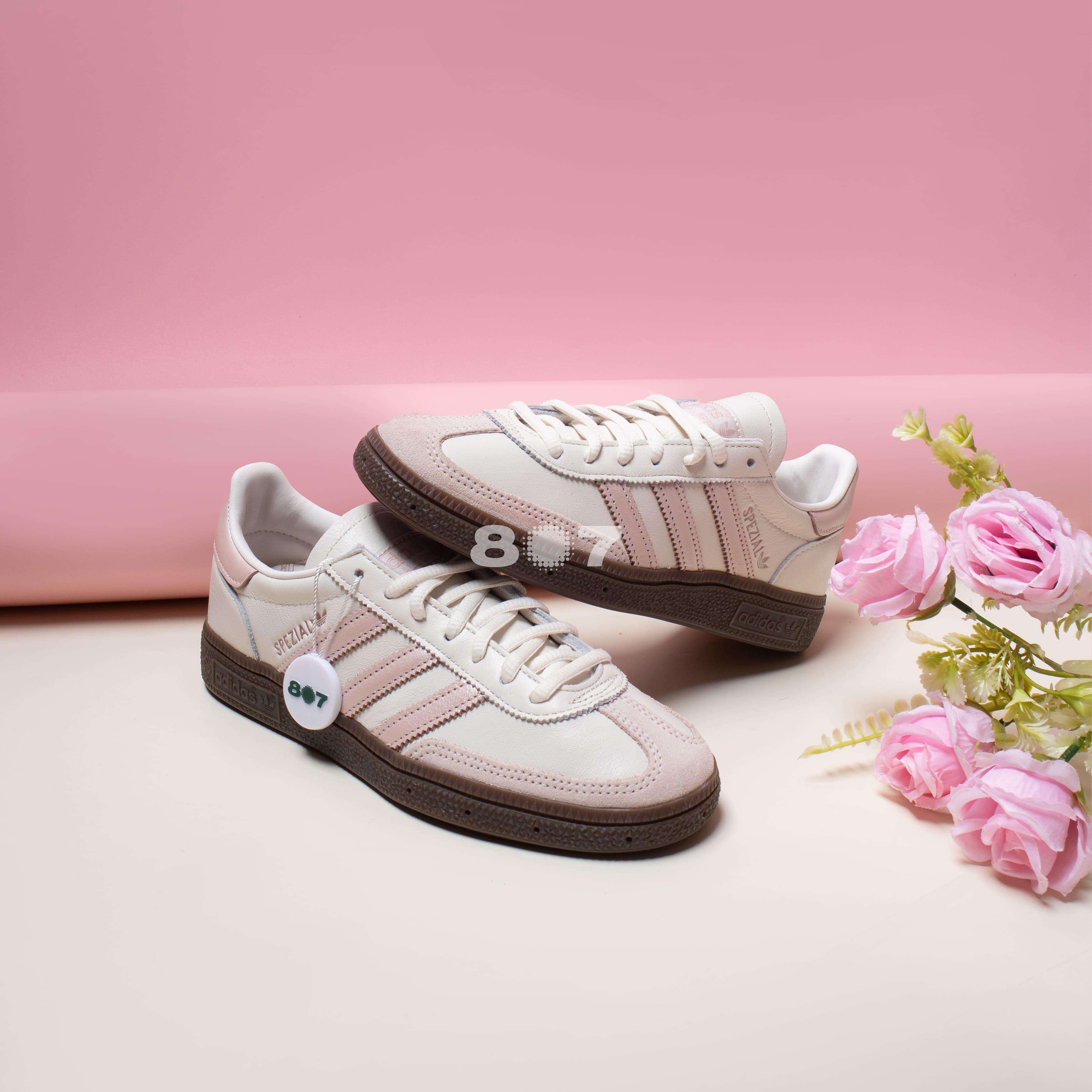 ★【ADIDAS】 HANDBALL SPEZIAL★CREAM WHITE★ Adidas Handball Spezial Cream White Beige (Women's) IE3699