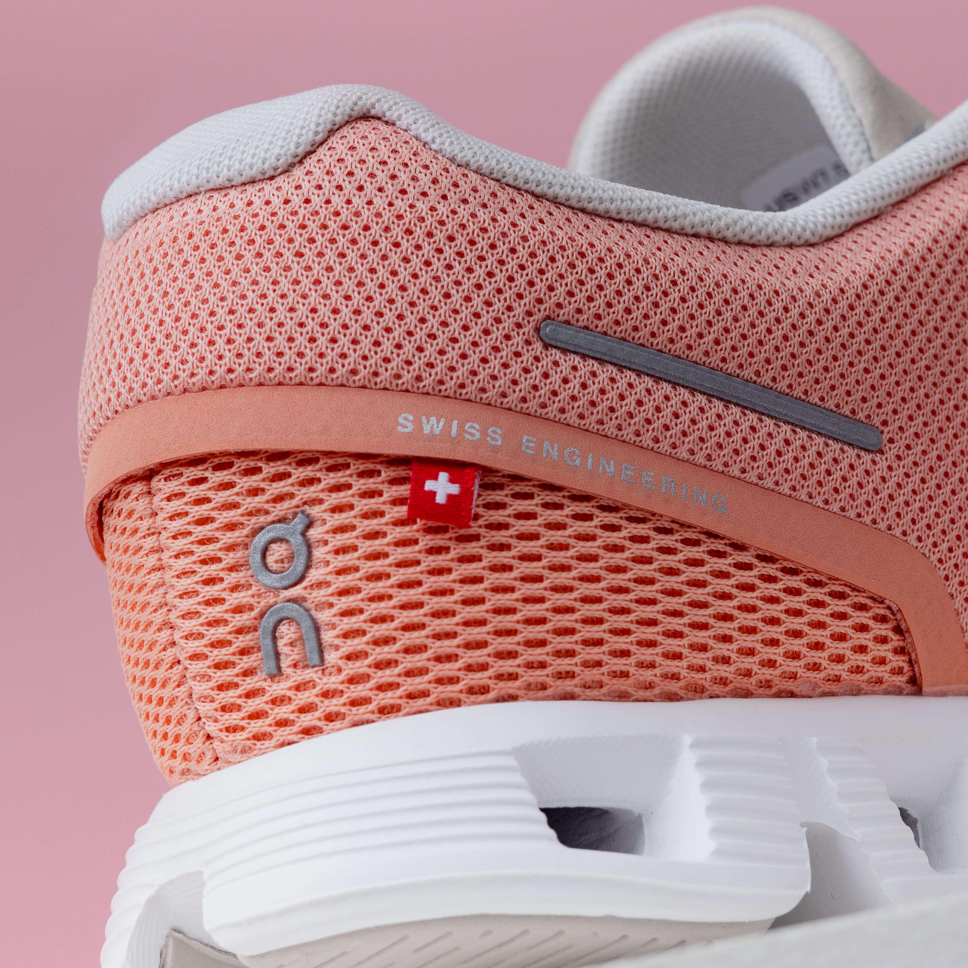 ON Cloud 5 Flamingo Pearl Pink