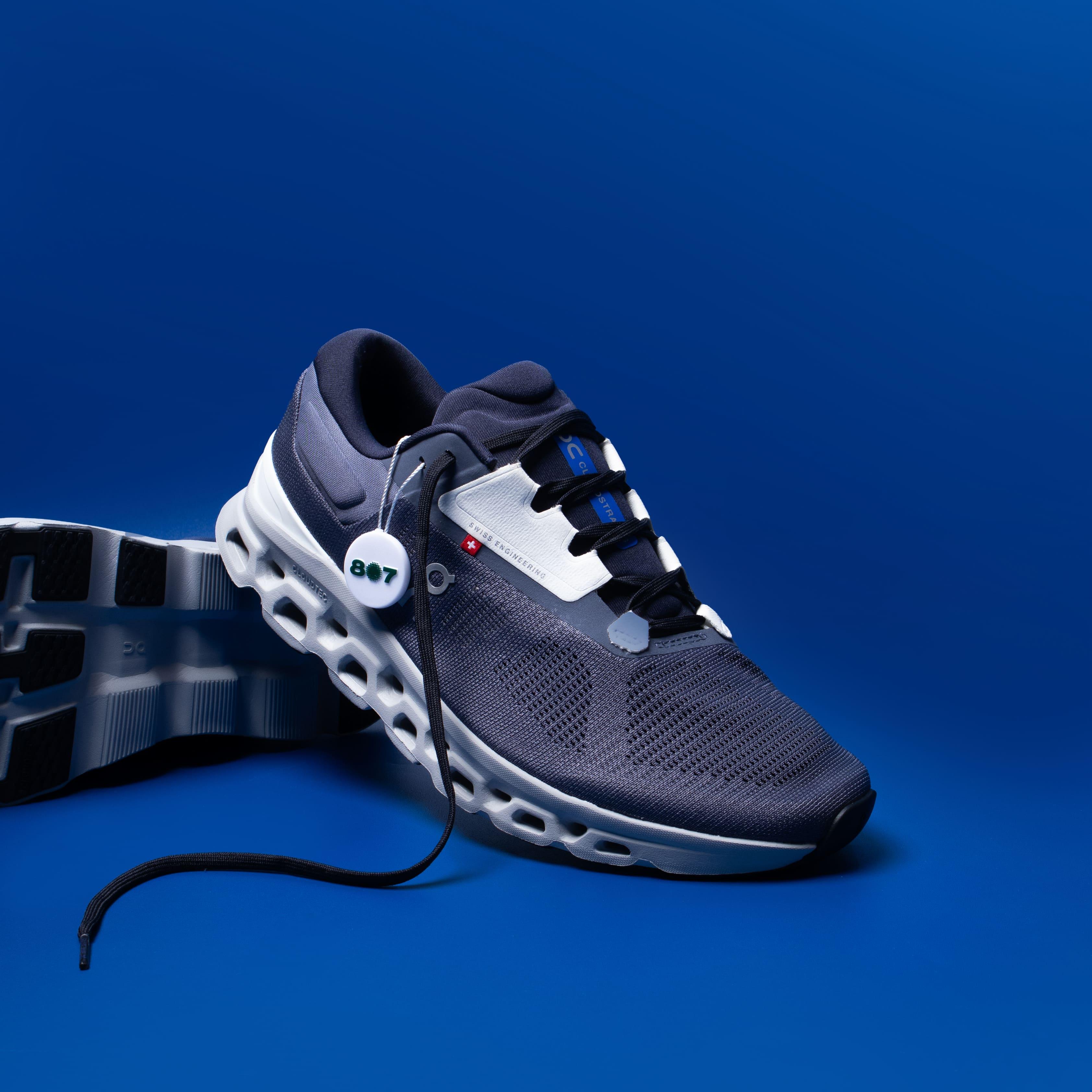 ON Cloudstratus 3 Metal Glacier Navy