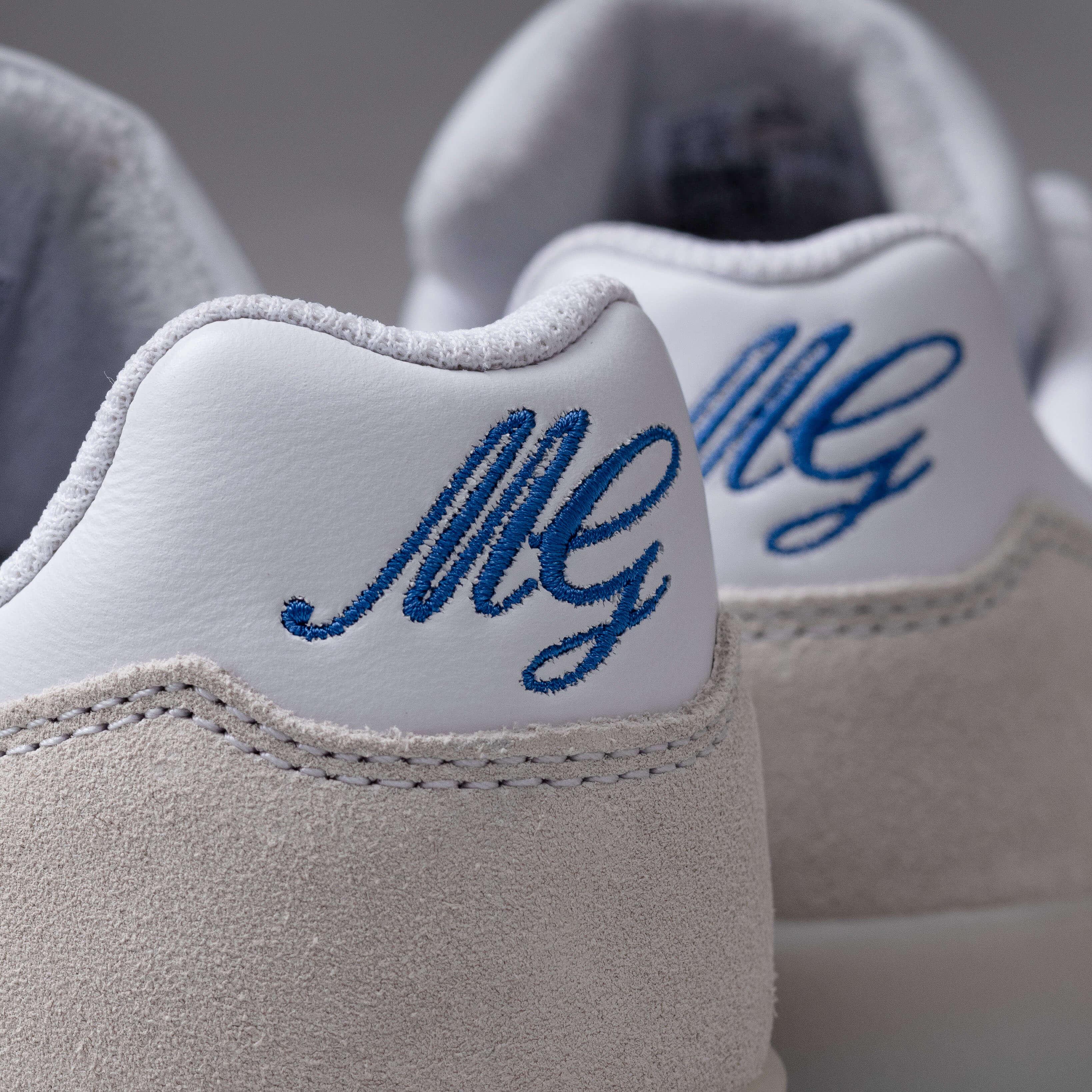 Adidas Aloha Super Crystal White Cloud White Blue Bird