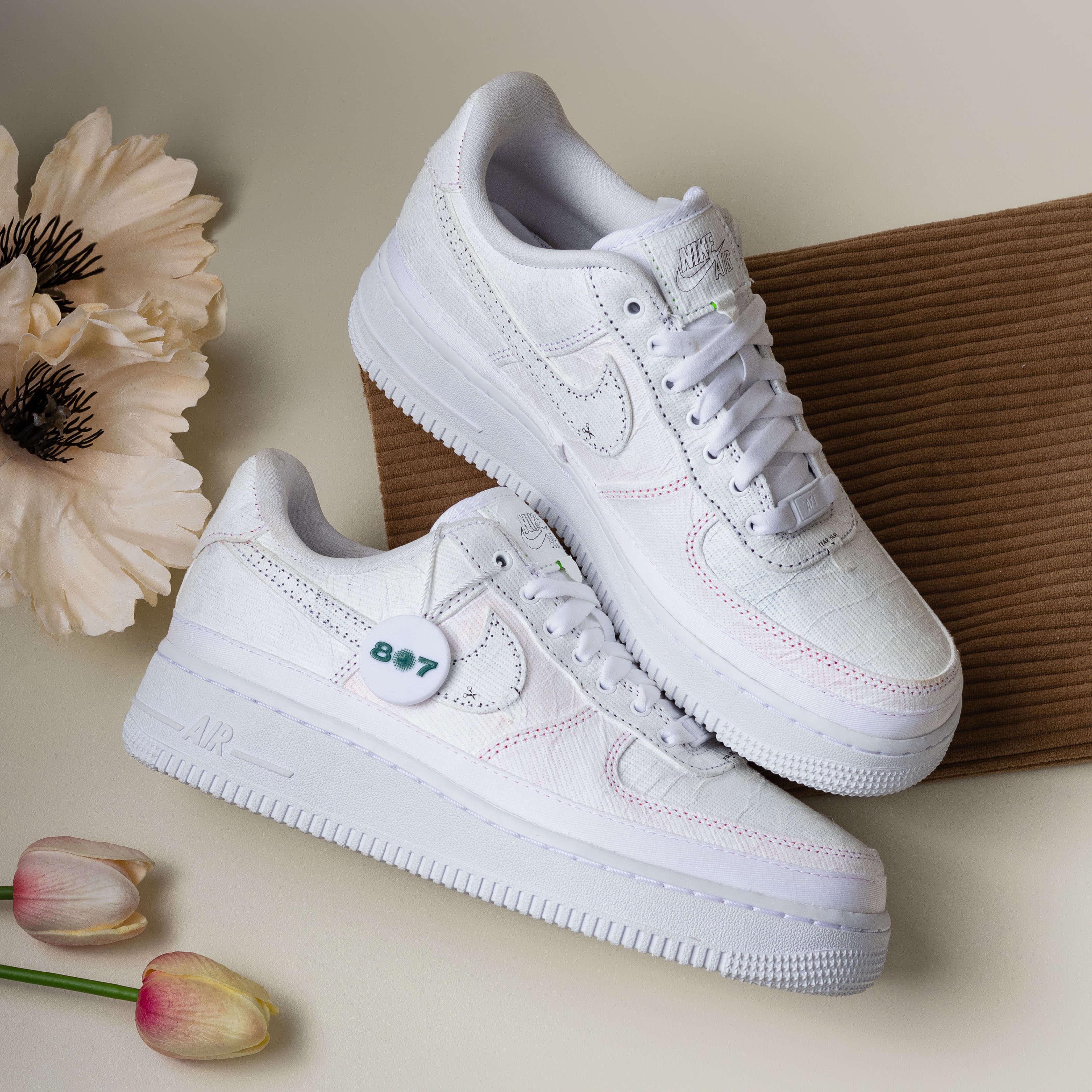 Air Force 1 Low White Tear Away