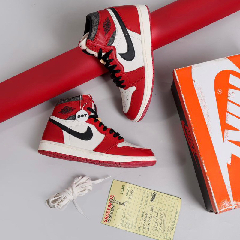 Air Jordan 1 High Chicago Lost and Found