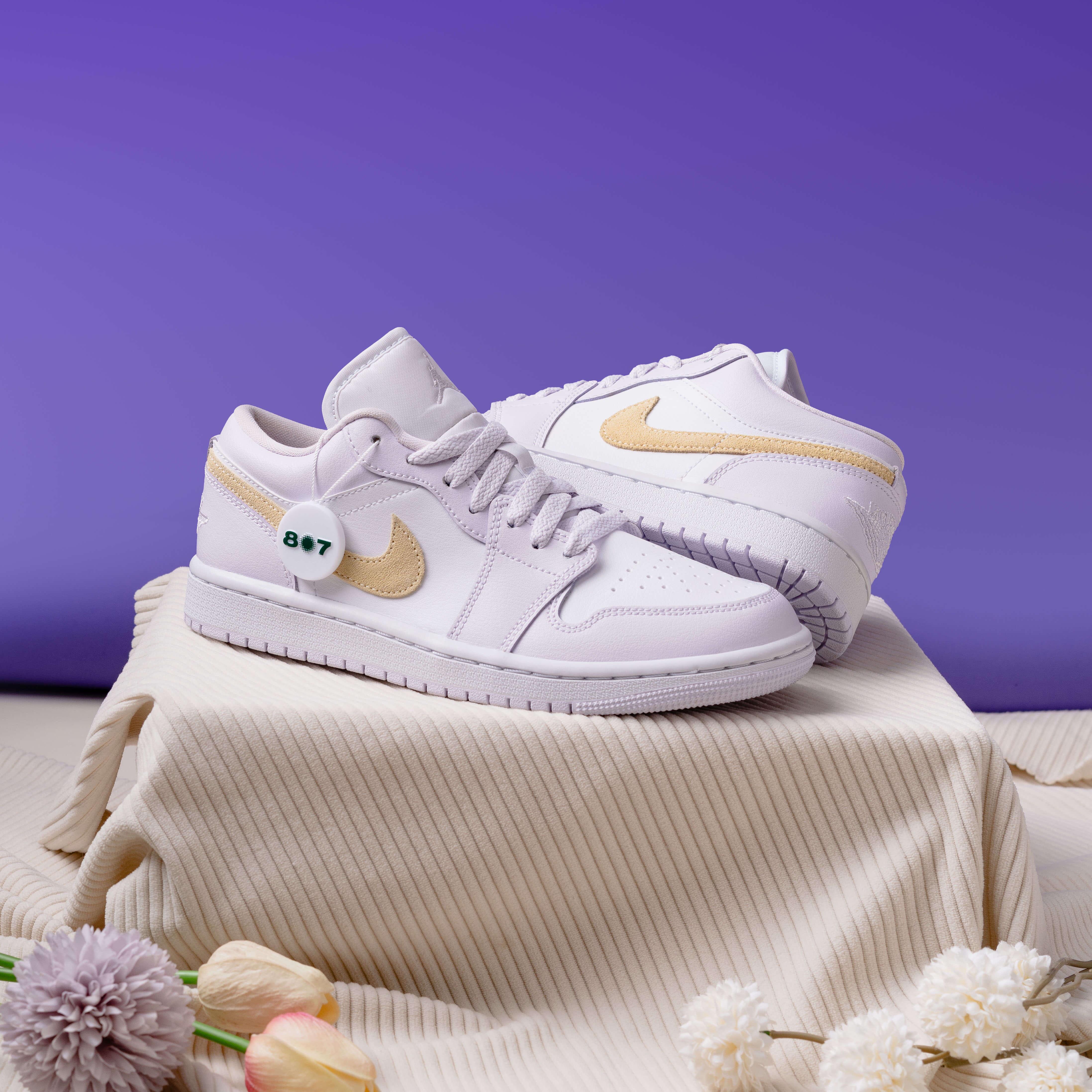 Air Jordan 1 Low Barely Grape Purple