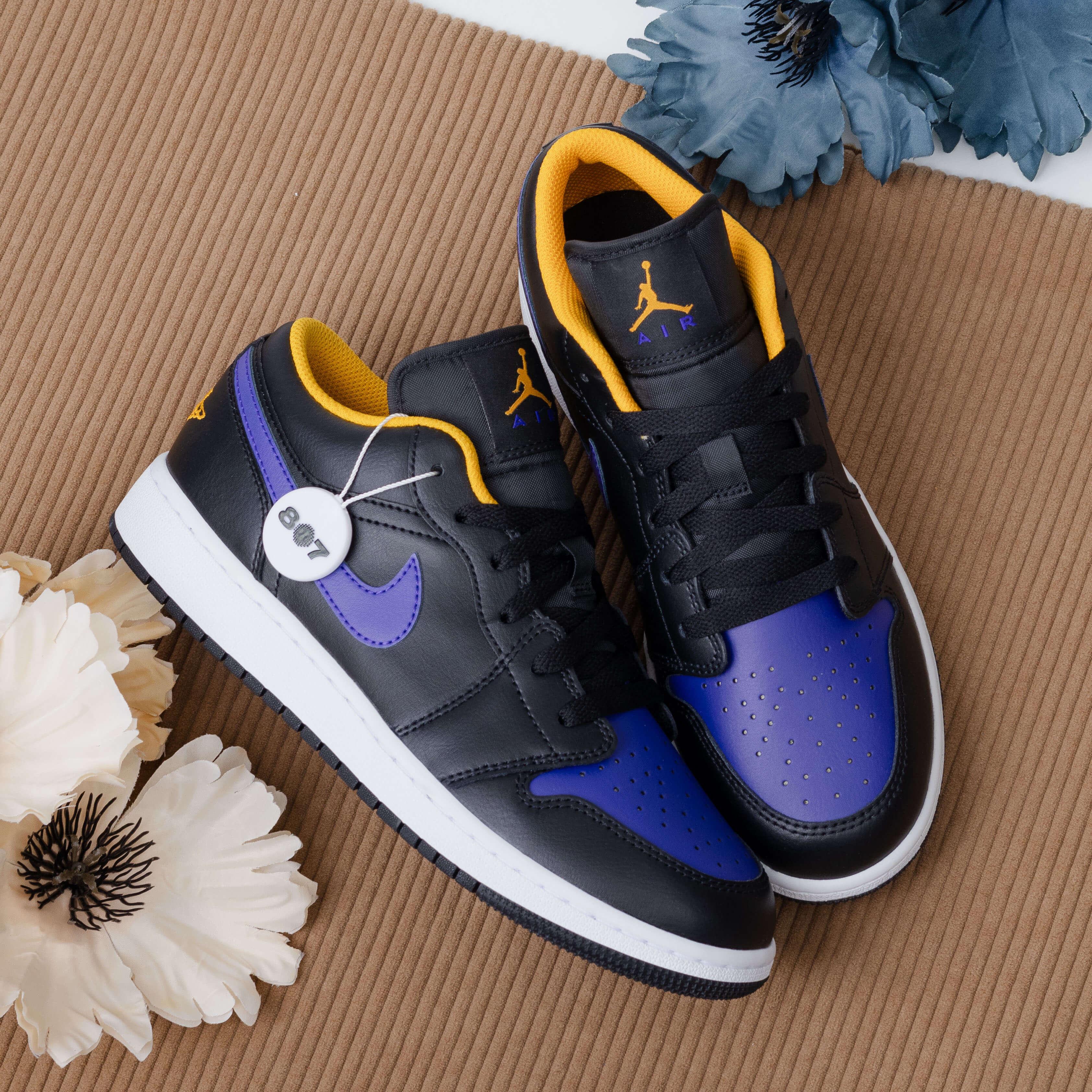 Air Jordan 1 Low Lakers GS Women