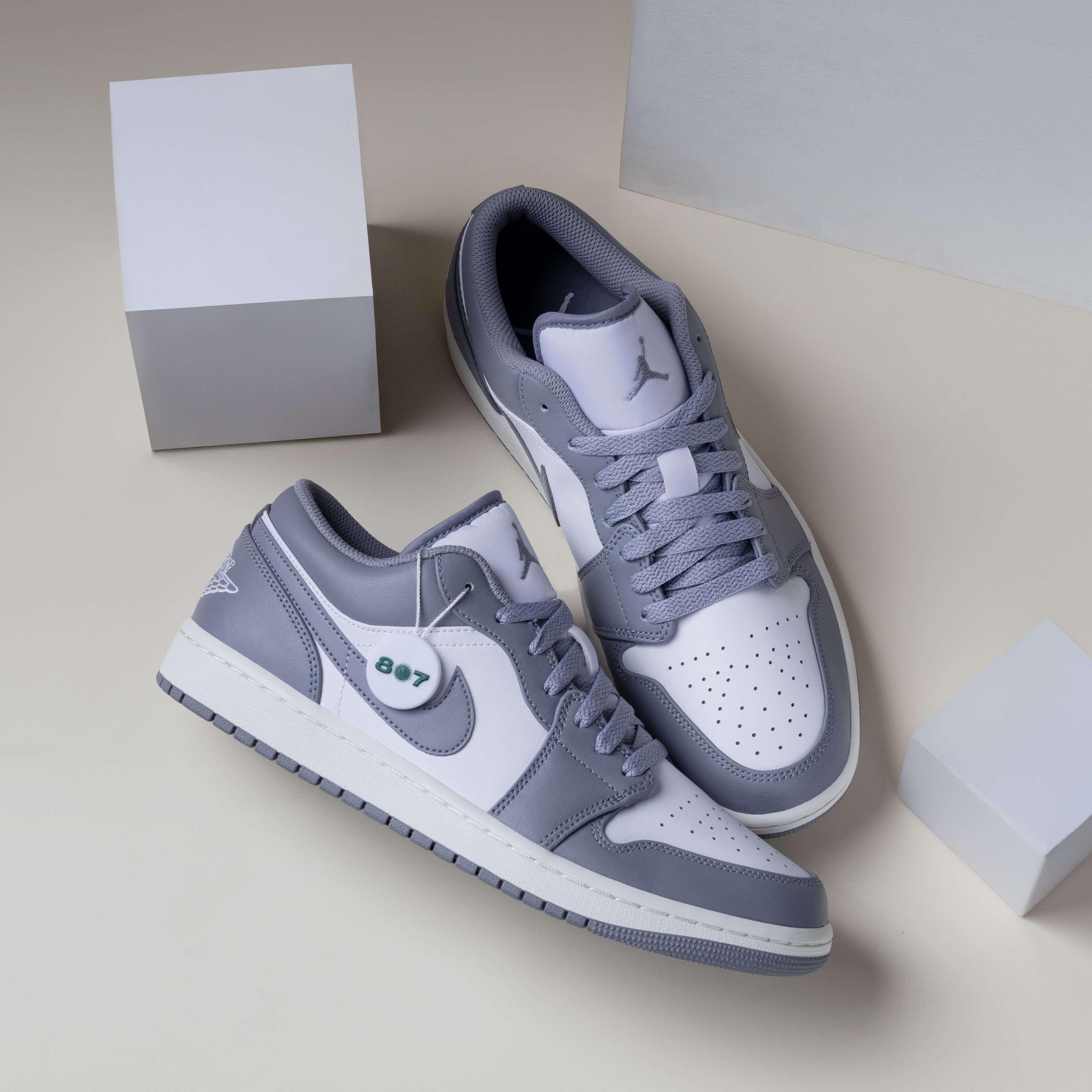 Air Jordan 1 Low Vintage Grey