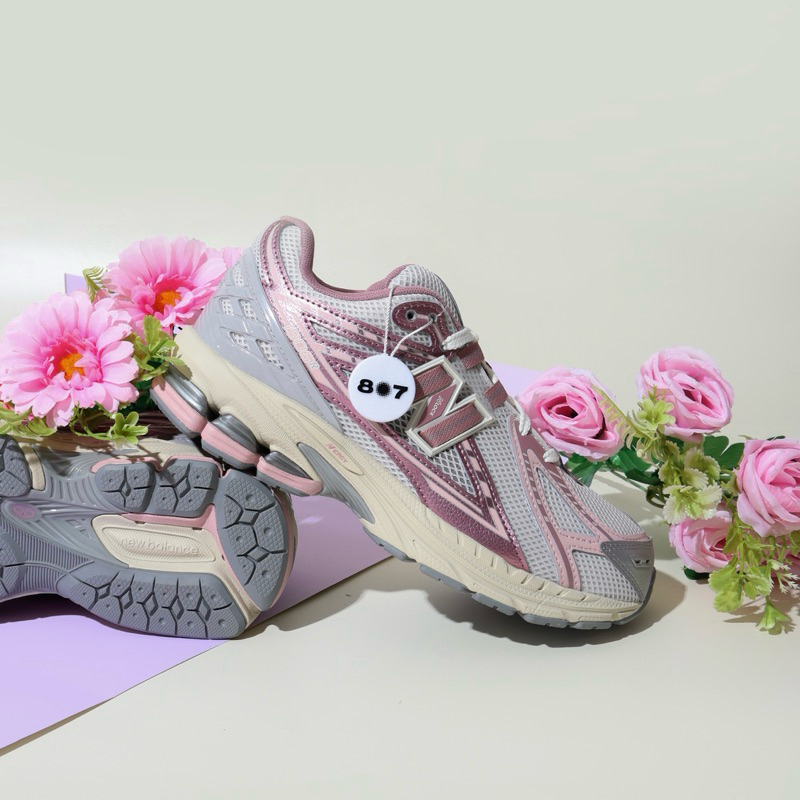 New Balance 1906R Big Kid Wide Metallic Pink