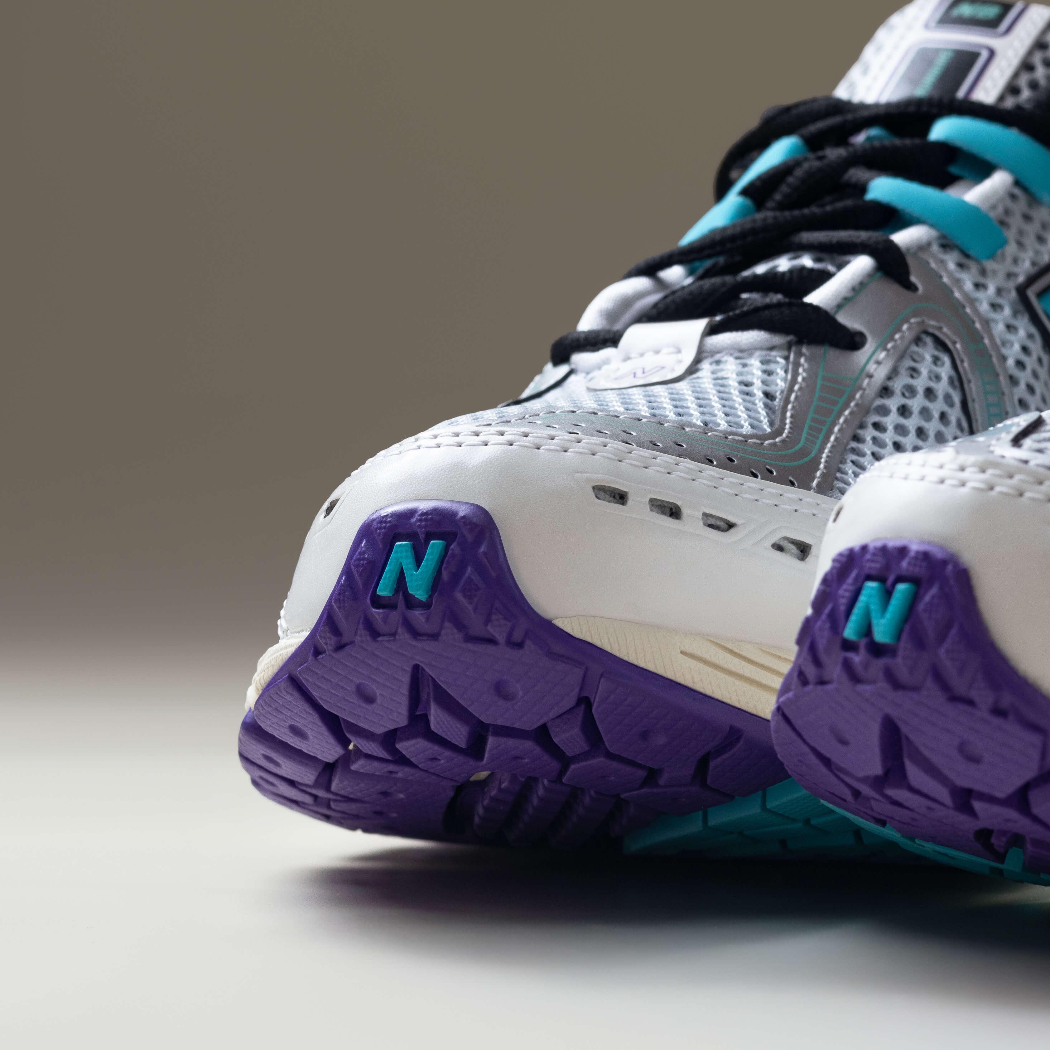 New Balance 1906R Charlotte Hornets