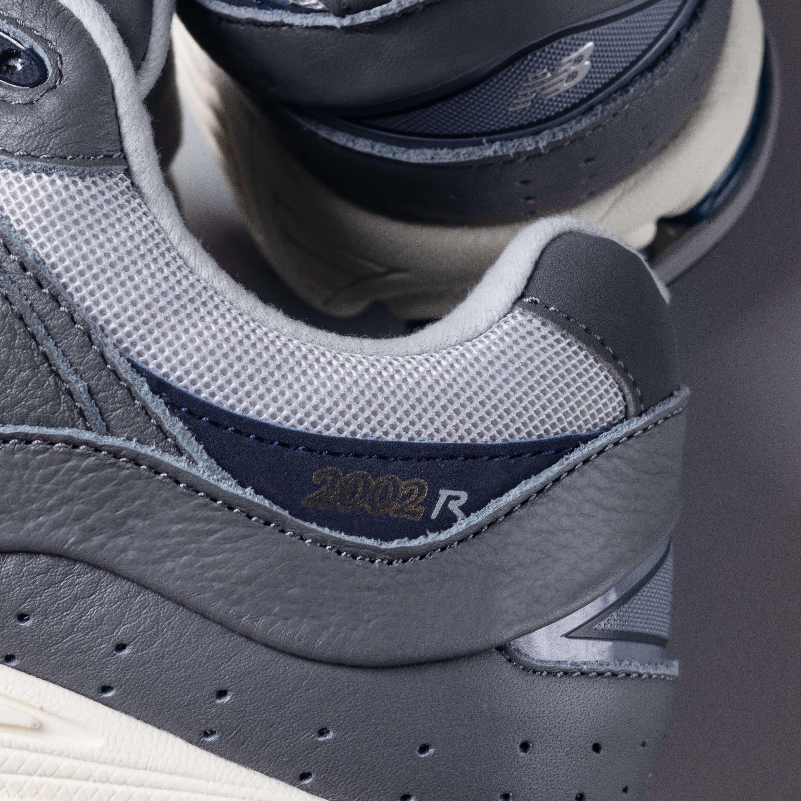 New Balance 2002R Castlerock