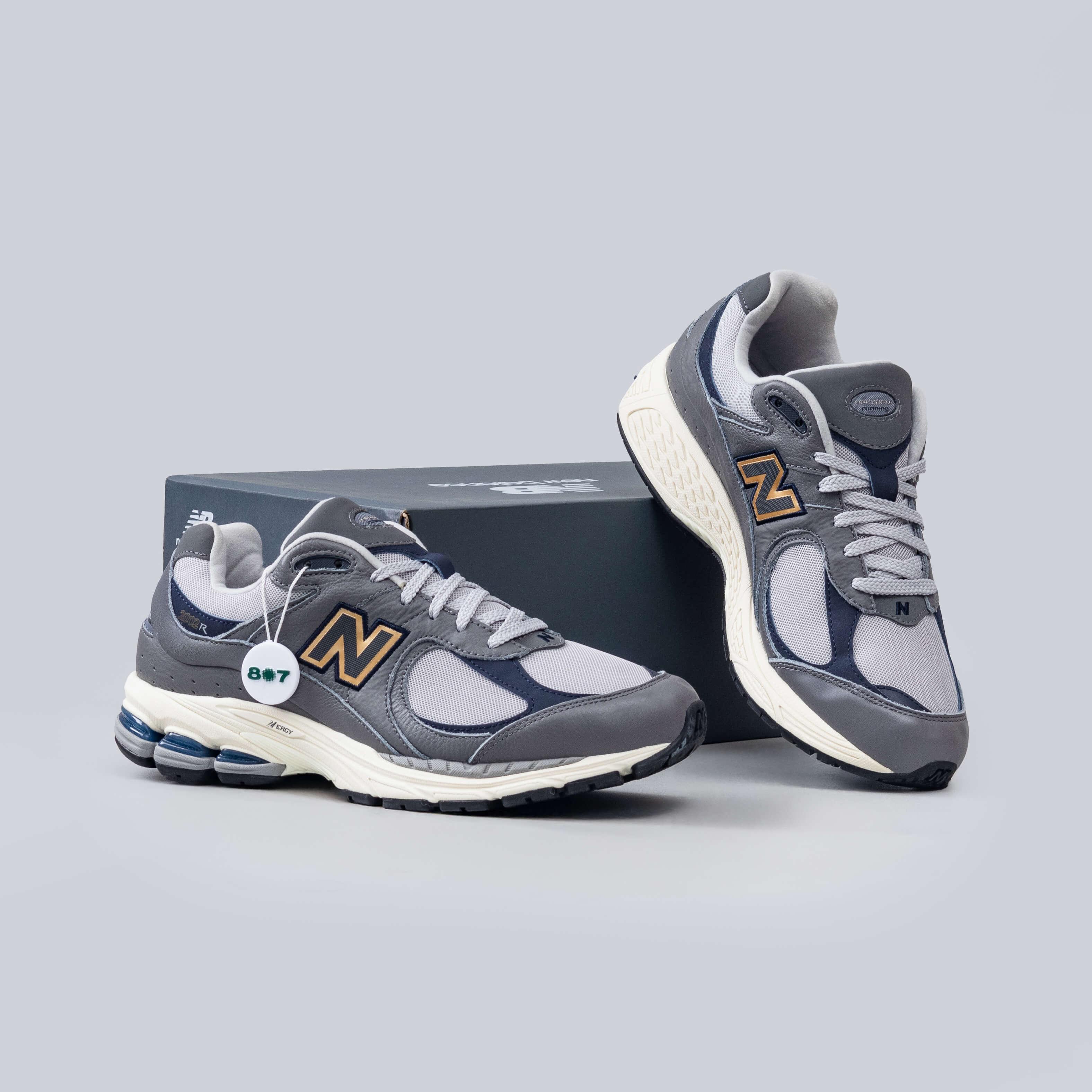New Balance 2002R Castlerock
