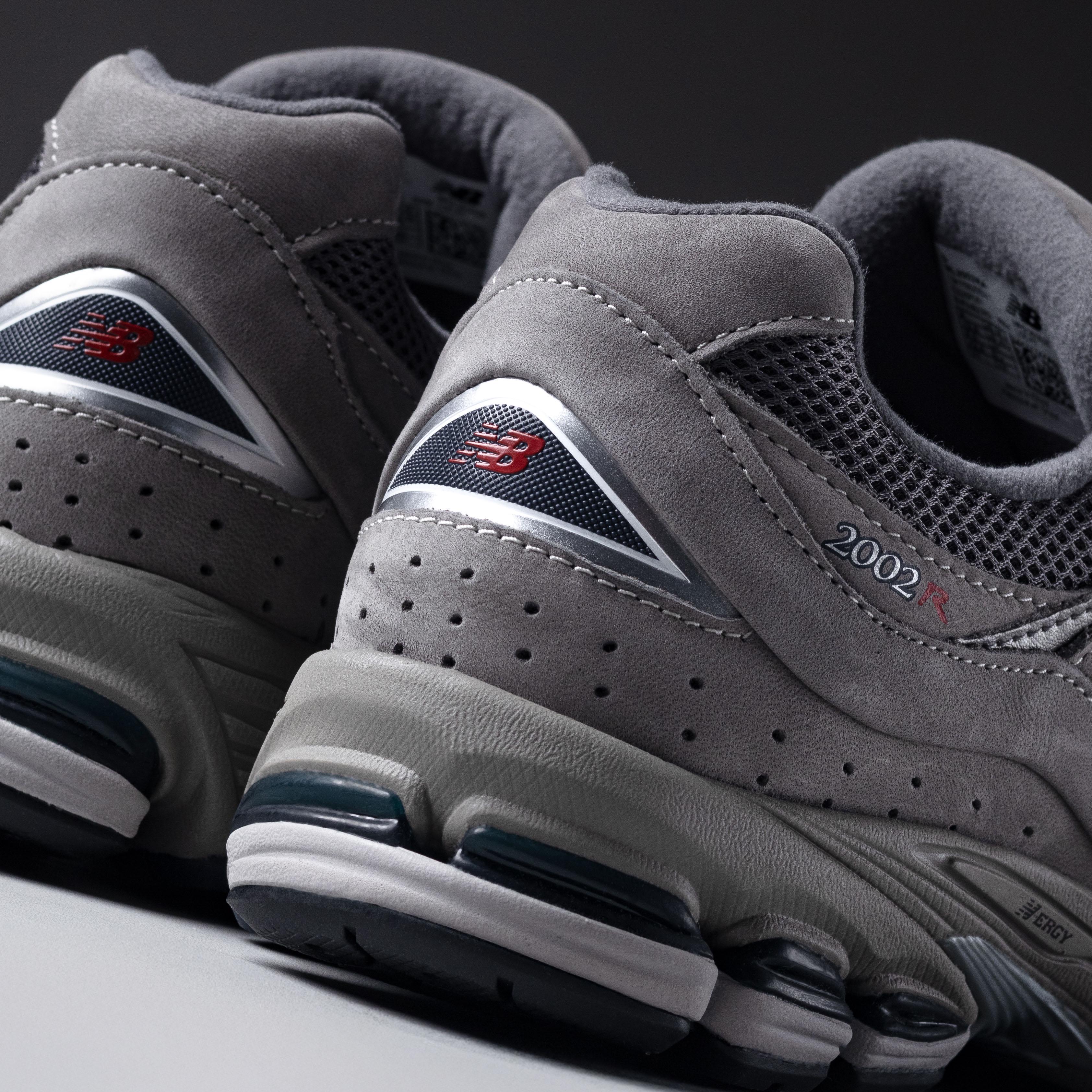 New Balance 2002R Light Grey