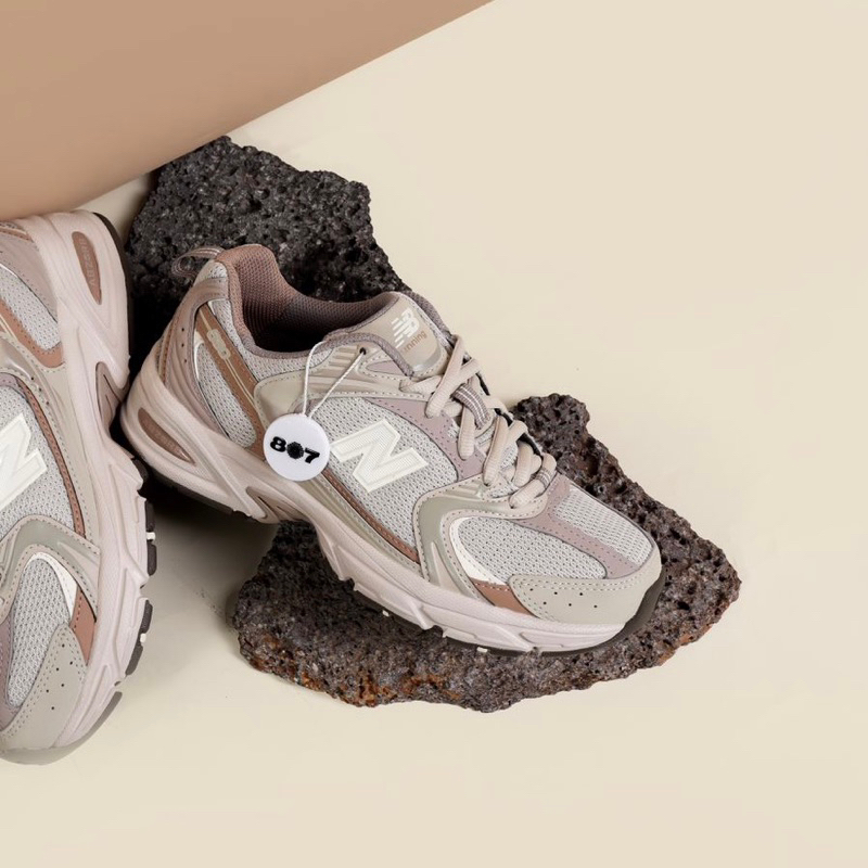 New Balance 530 Cream Beige