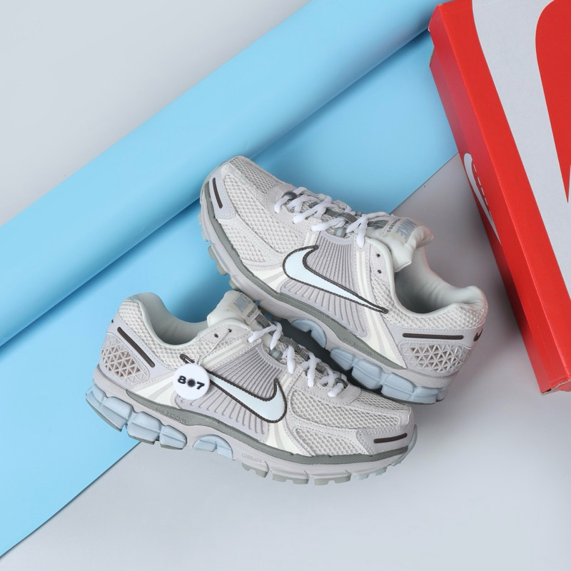 Nike Zoom Vomero 5 Light Orewood Brown