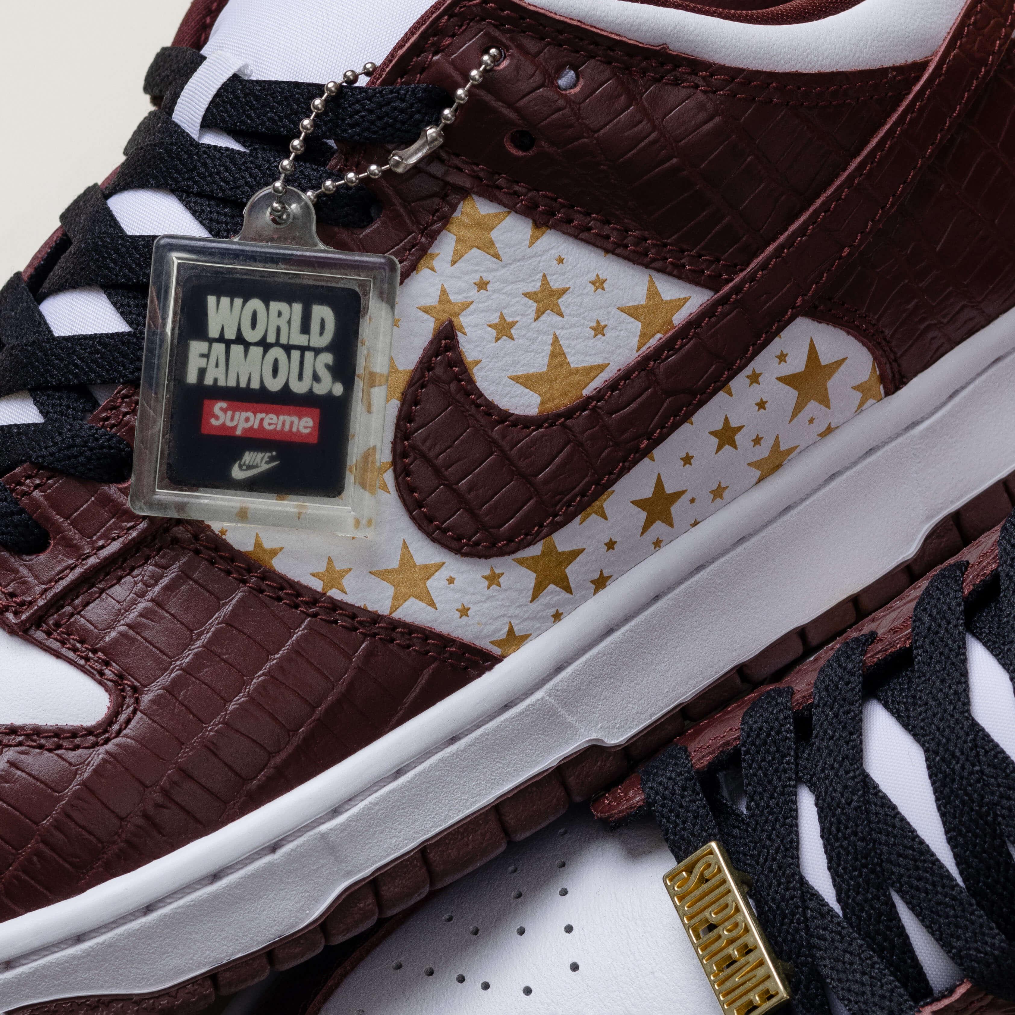 SB Dunk Low Sup. Barkroot Brown