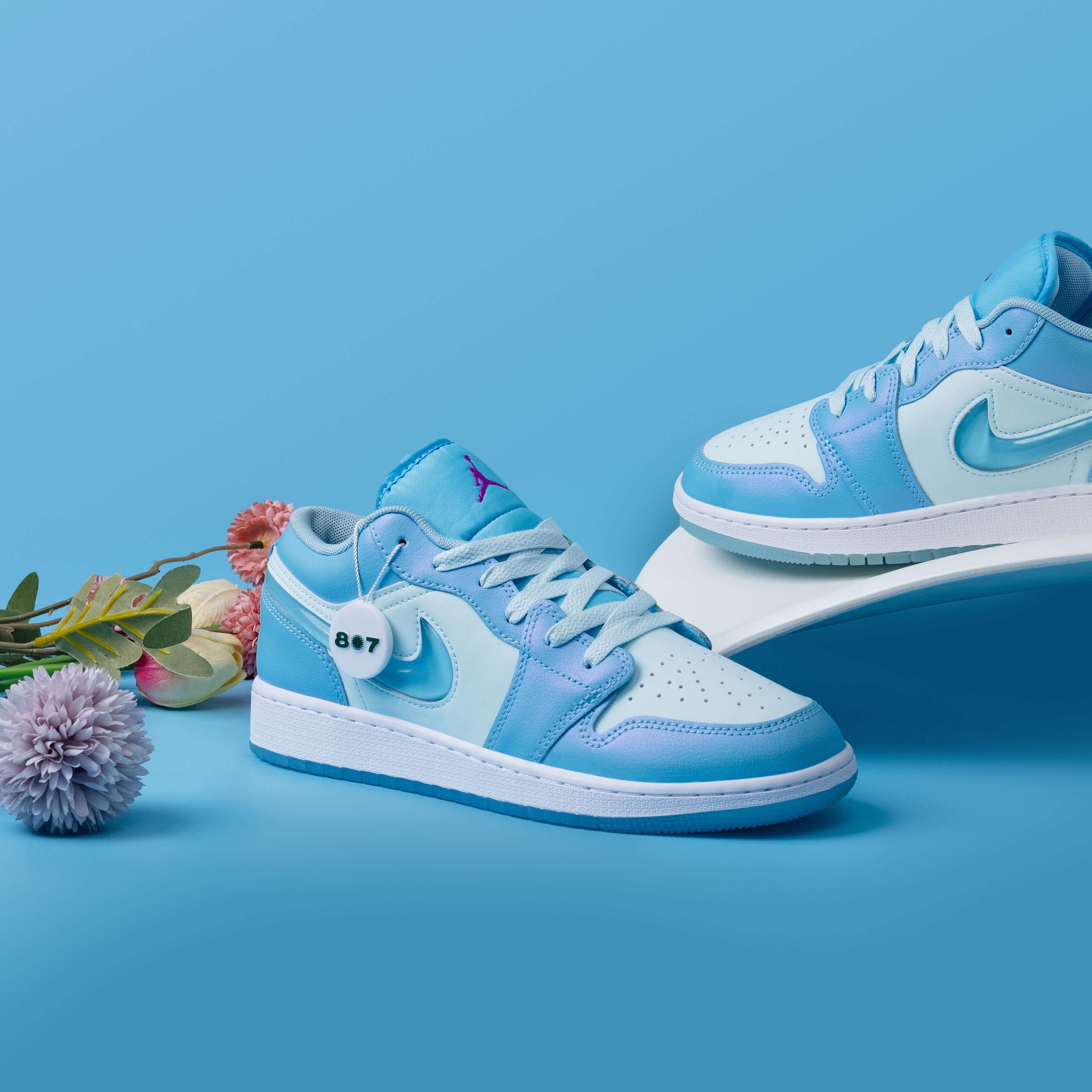 Air Jordan 1 Low Aquarius Blue GS Women