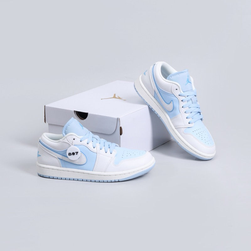 Air Jordan 1 Low Reverse Ice Blue