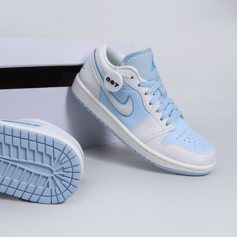 Air Jordan 1 Low Reverse Ice Blue