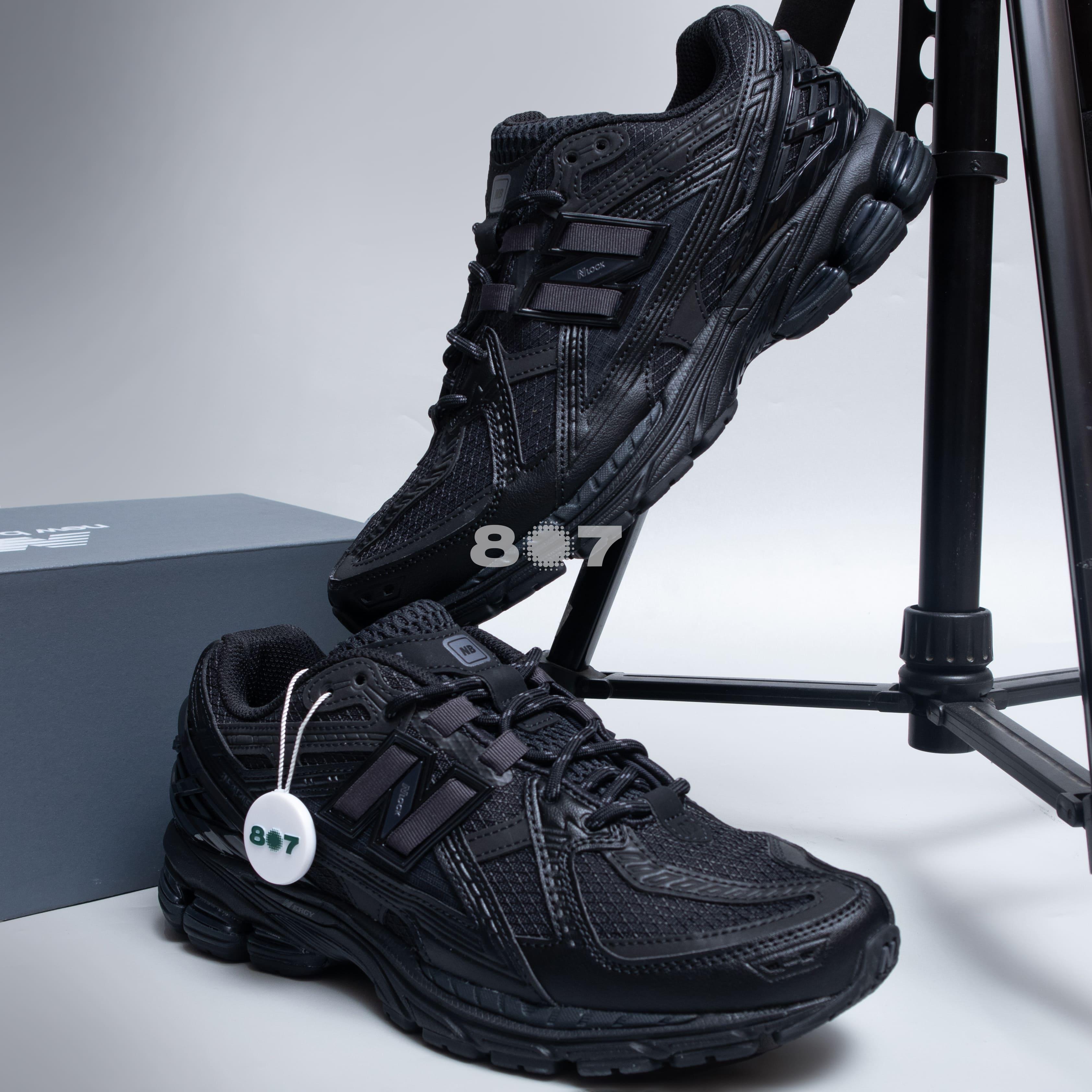 New Balance 1906U Triple Black