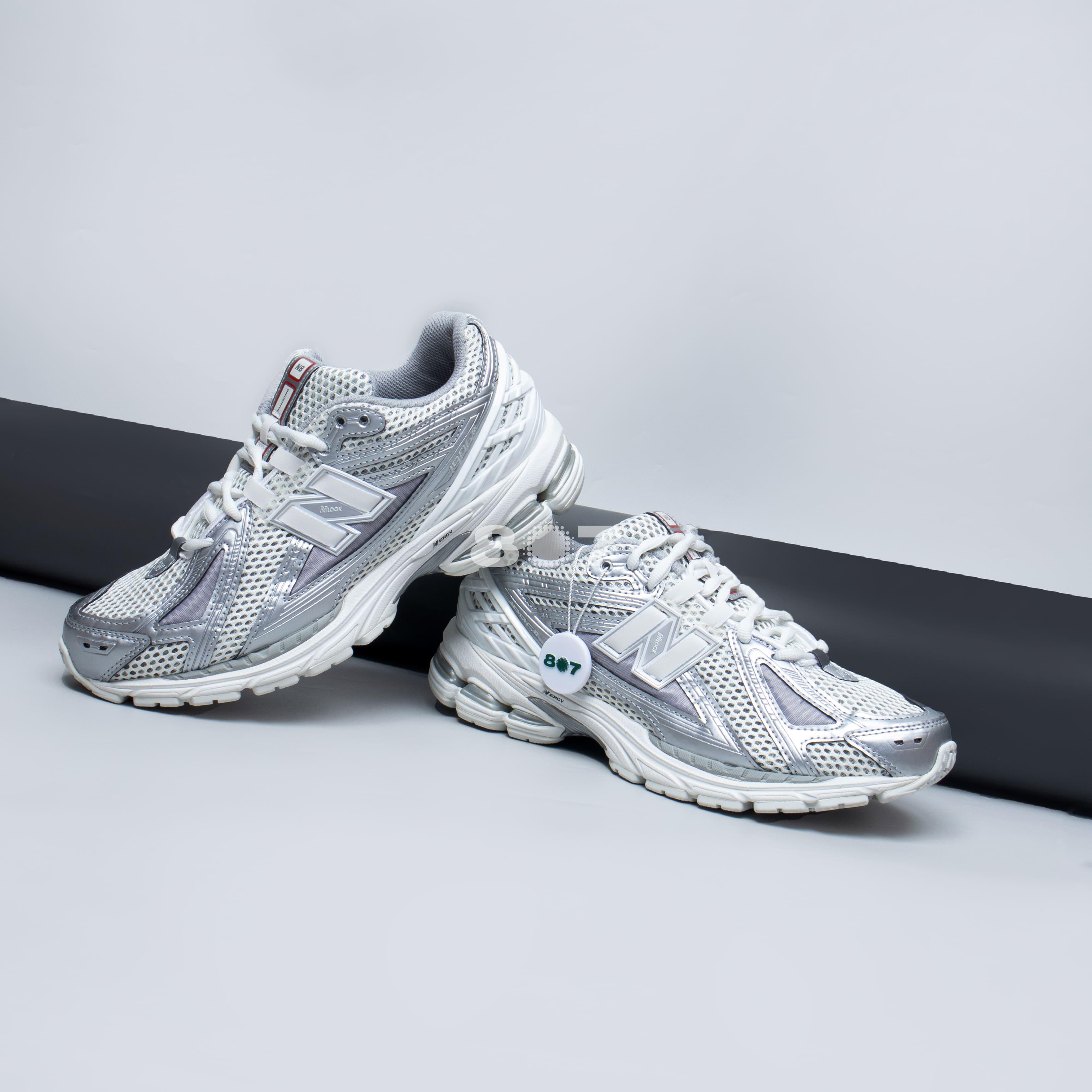 New Balance 1906R Urbancore Silver