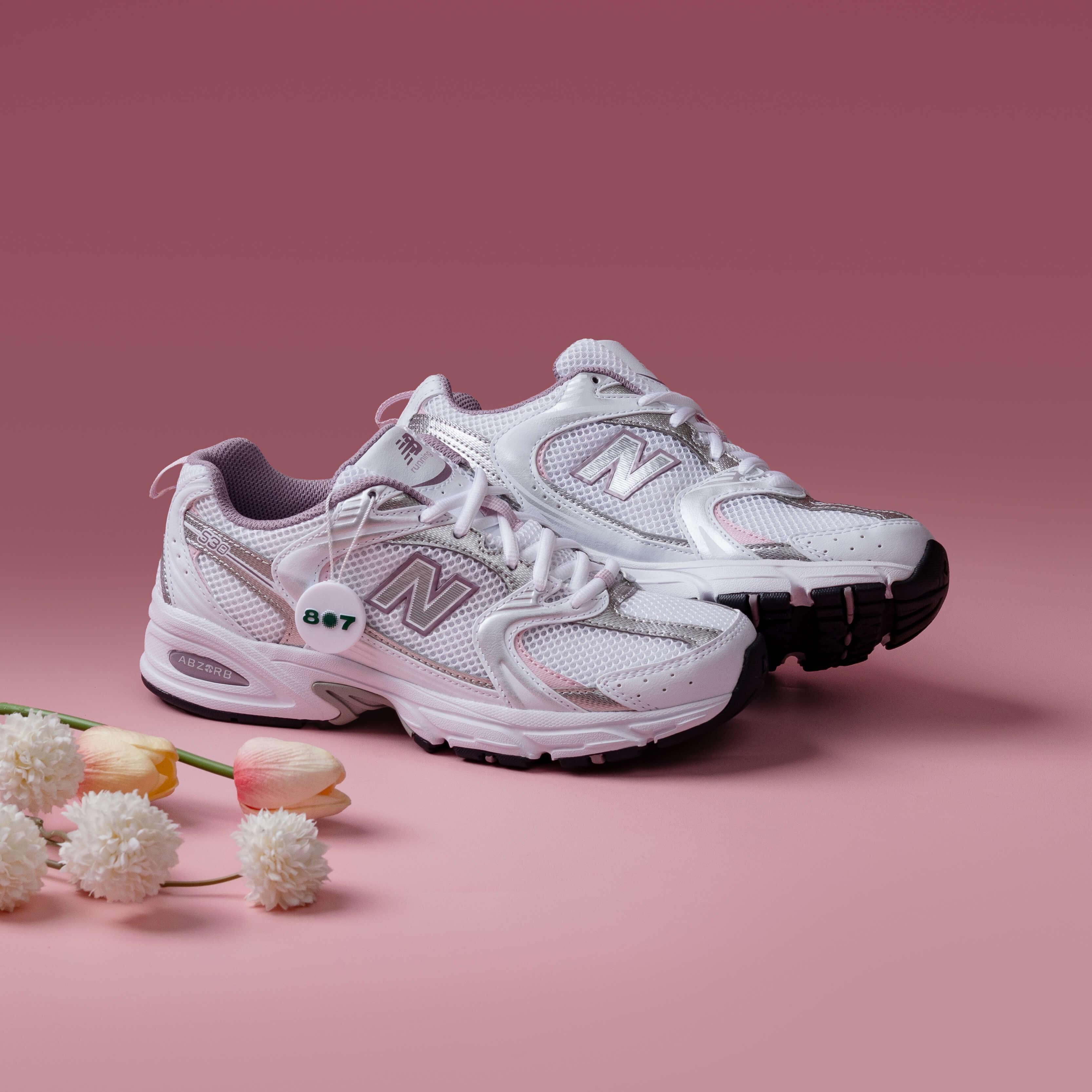 New Balance 530 Ice Wine White Pink