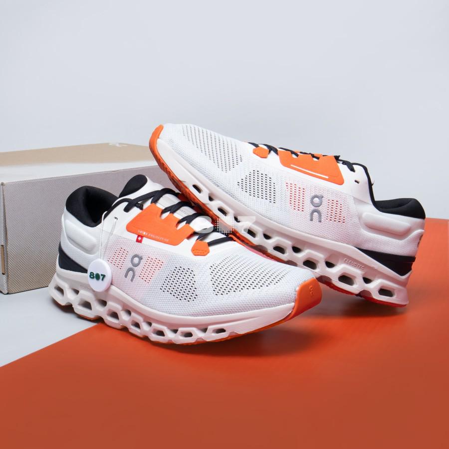 ON Cloudstratus 3 White Orange 