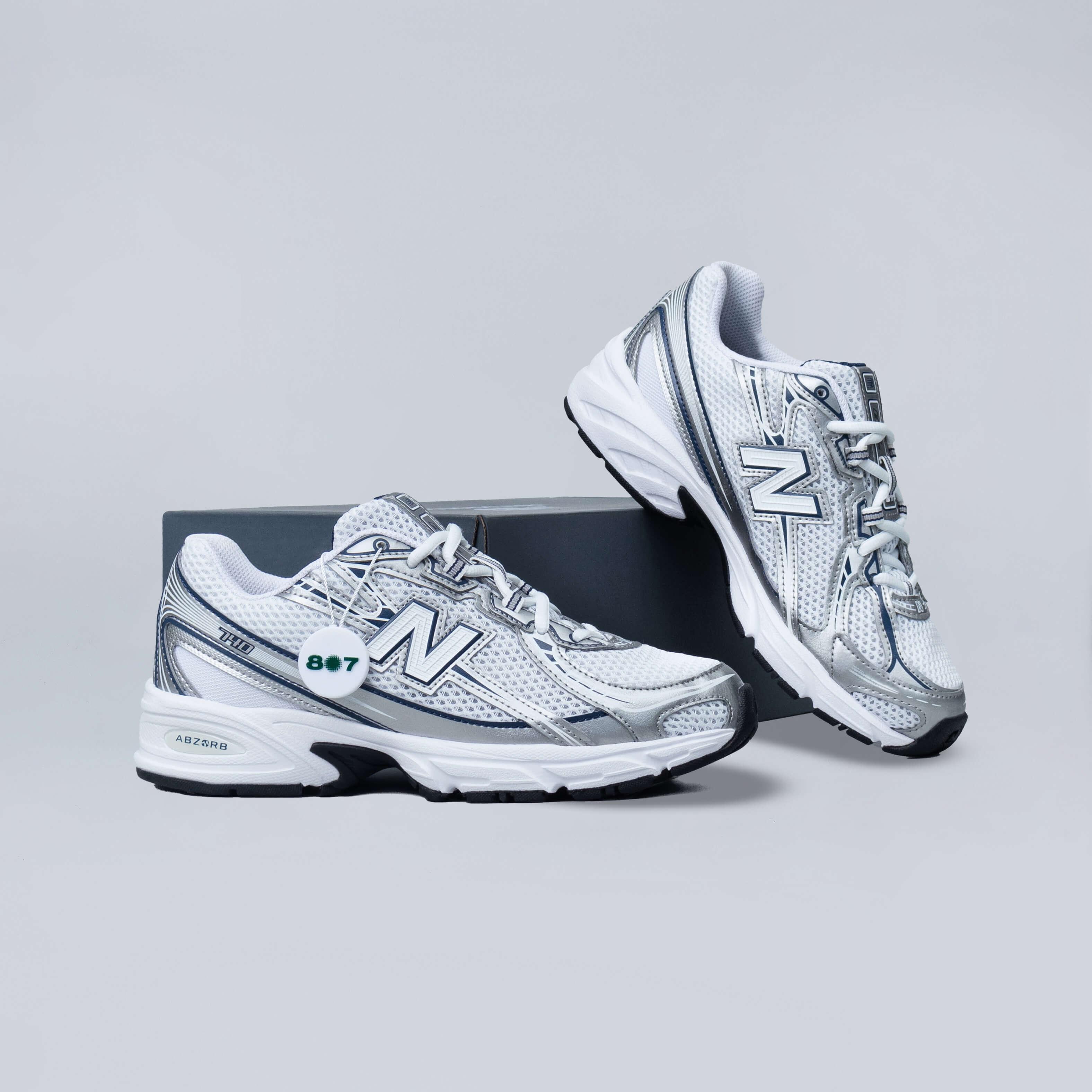 NB 740 V2 WHITE SHADOW GREY NAVY GS 807GARAGE
