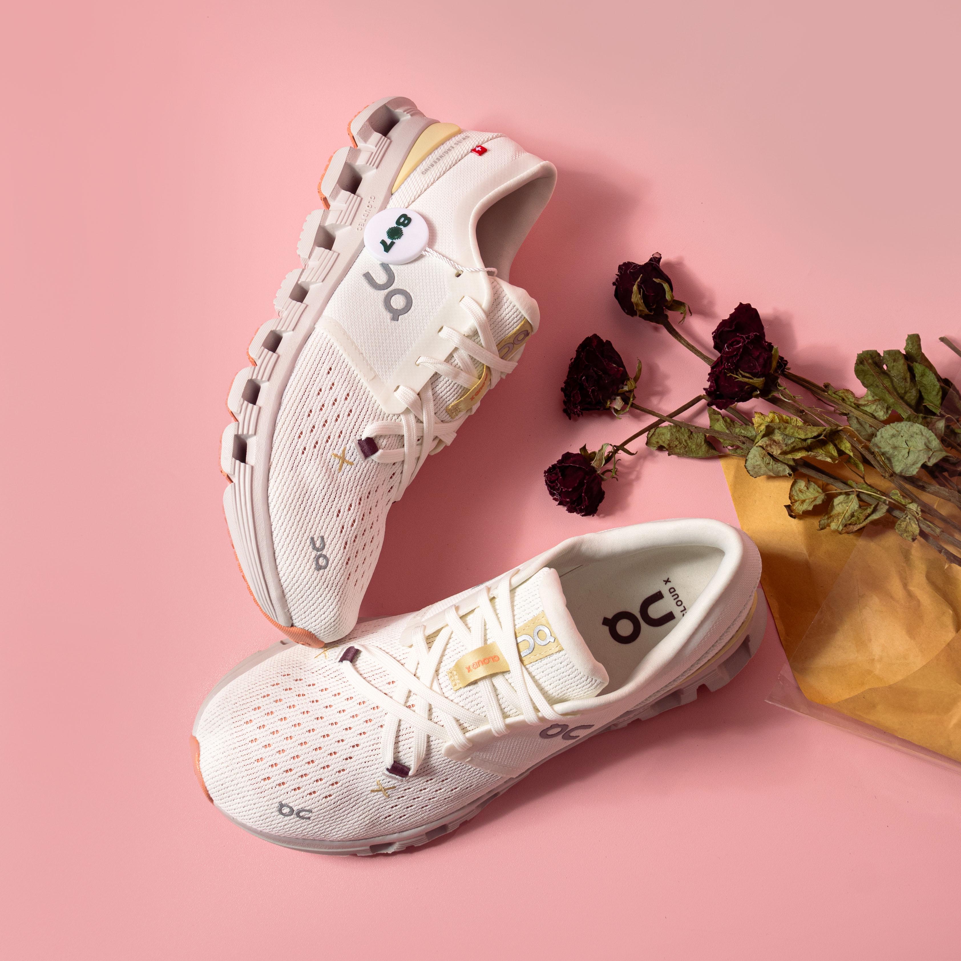 ON Cloud X 4 Ivory Sand White