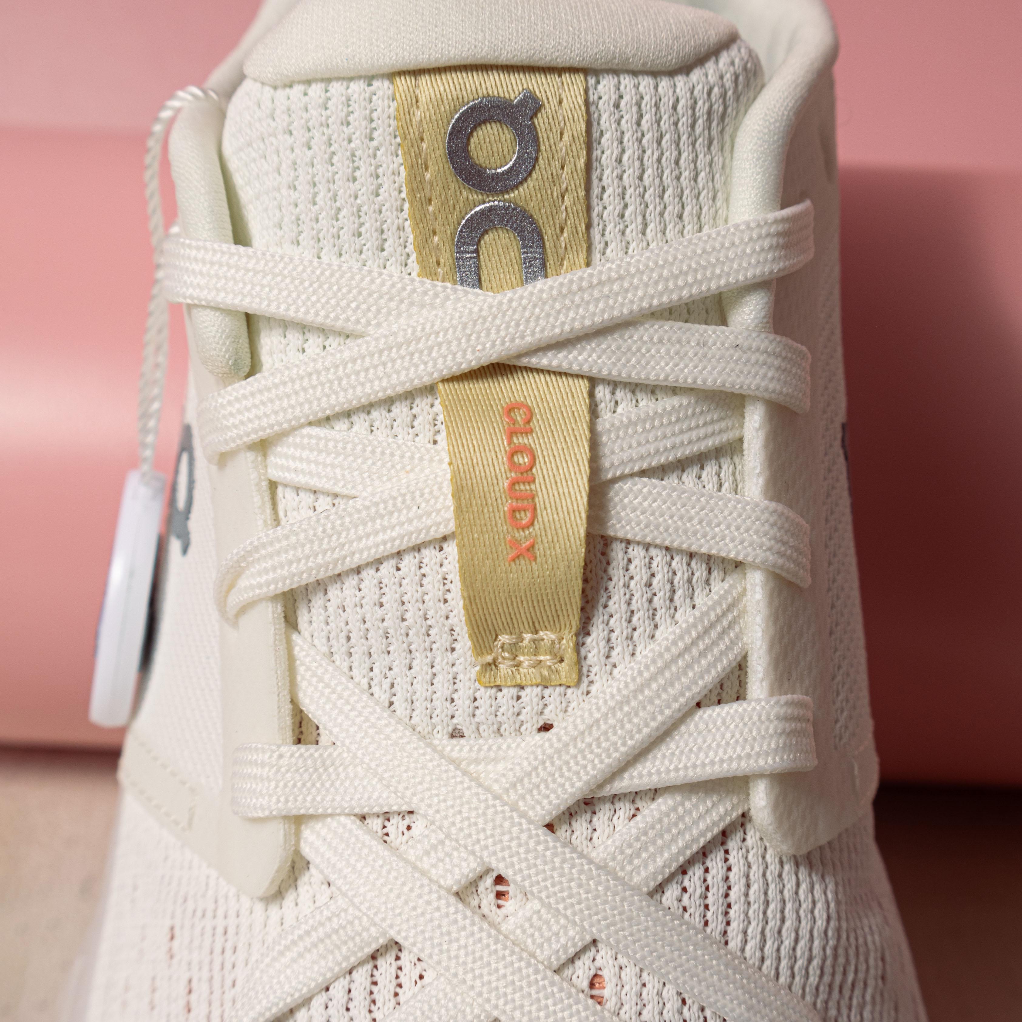 ON Cloud X 4 Ivory Sand White