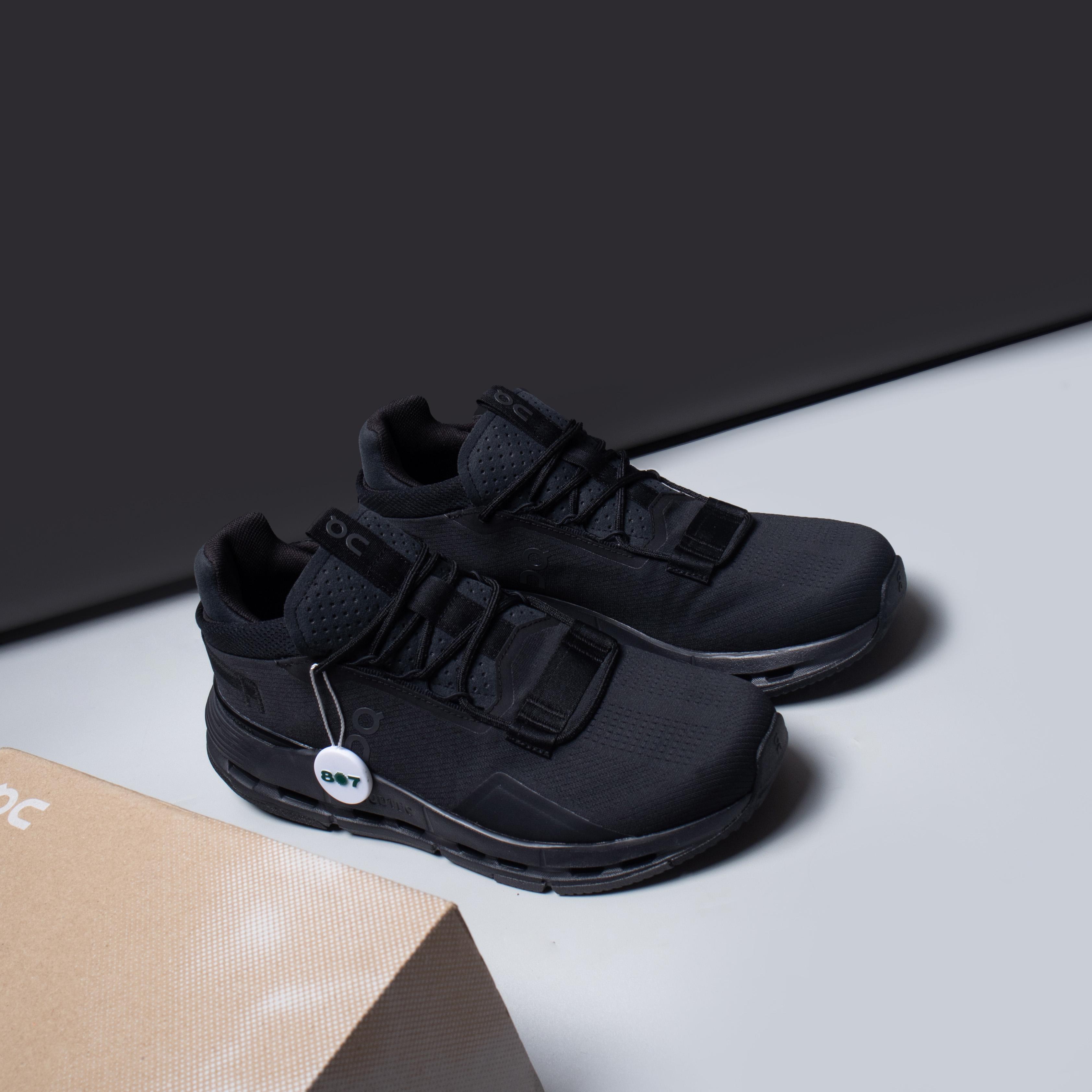 ON Cloudnova 2 Triple Black 