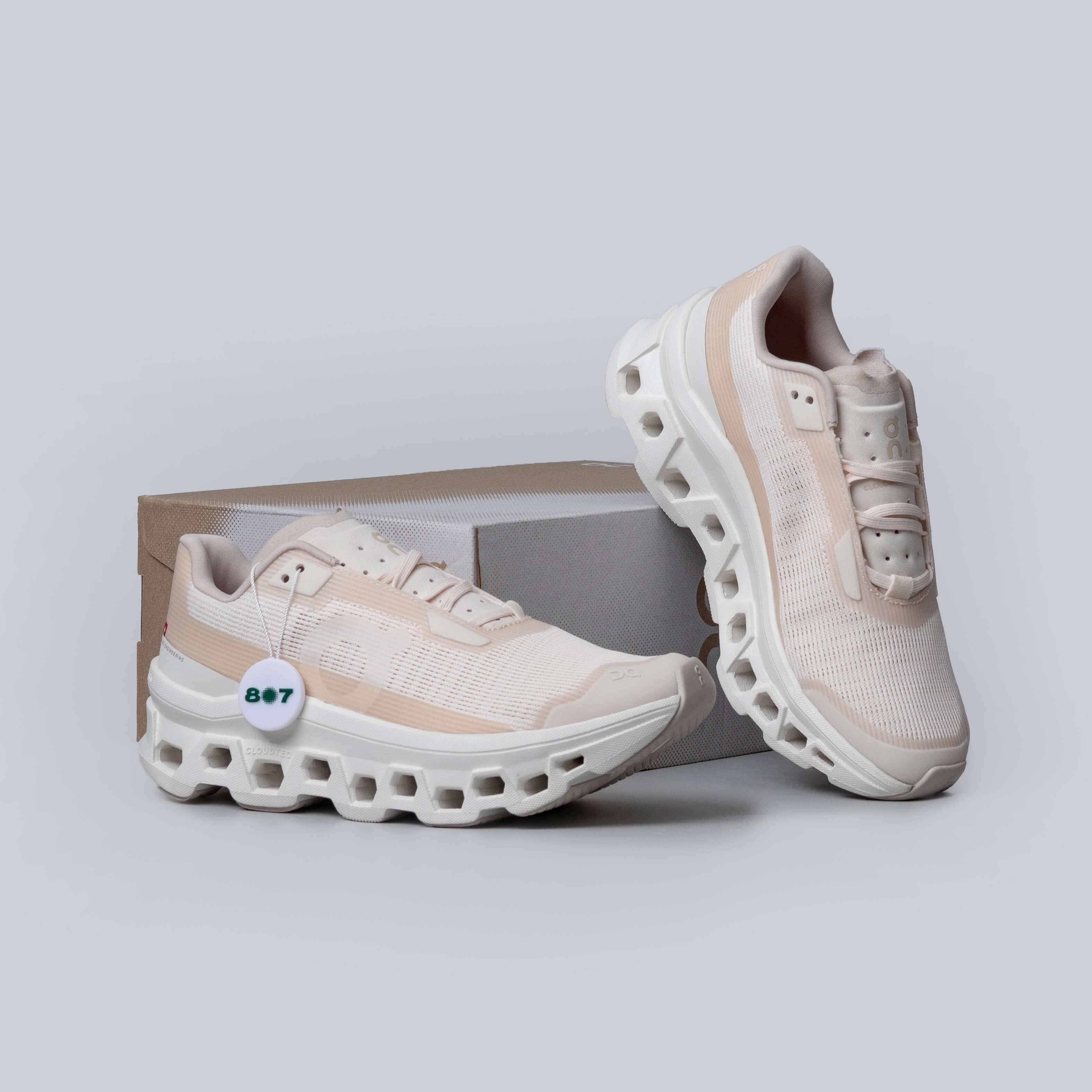 ON Cloudmonster Void Dew Ivory