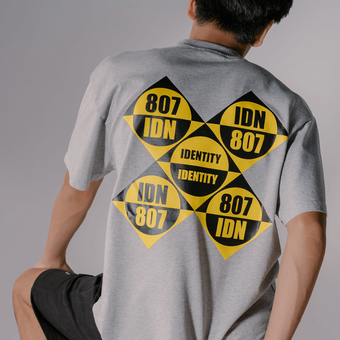 807 IDENTITY Visual Purpose Tee