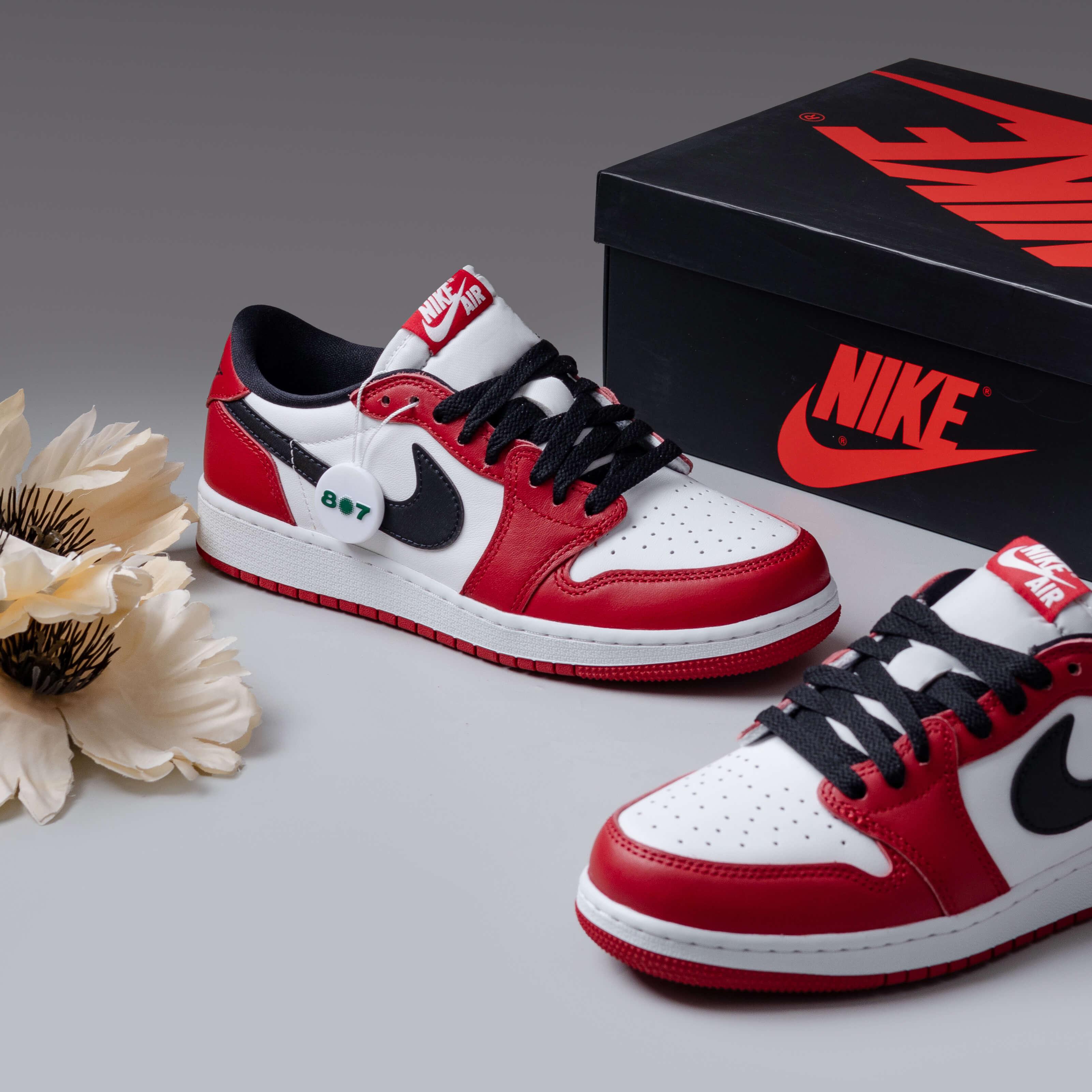 Air Jordan 1 Low OG Chicago GS Women
