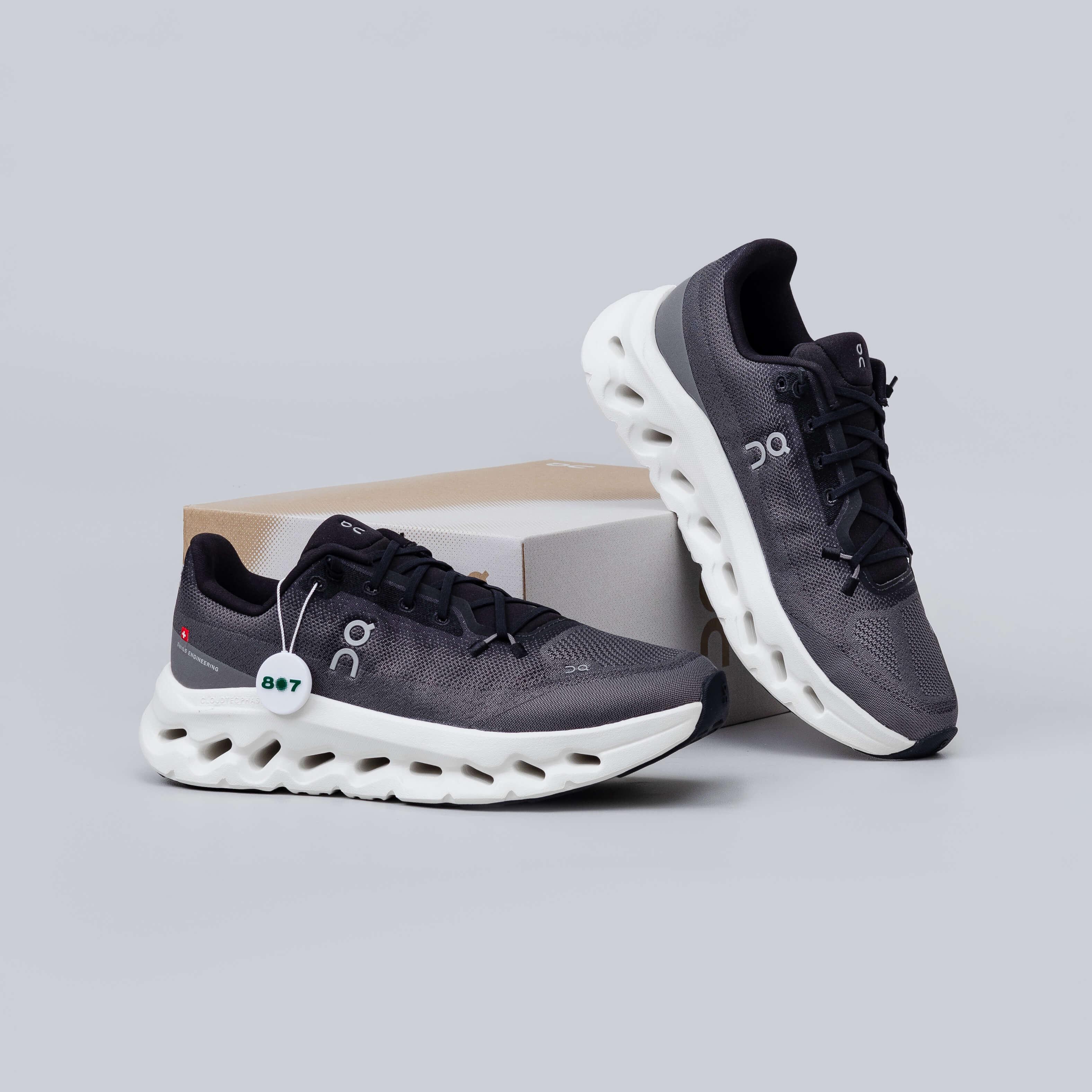 ON Cloudtilt Black Asphalt