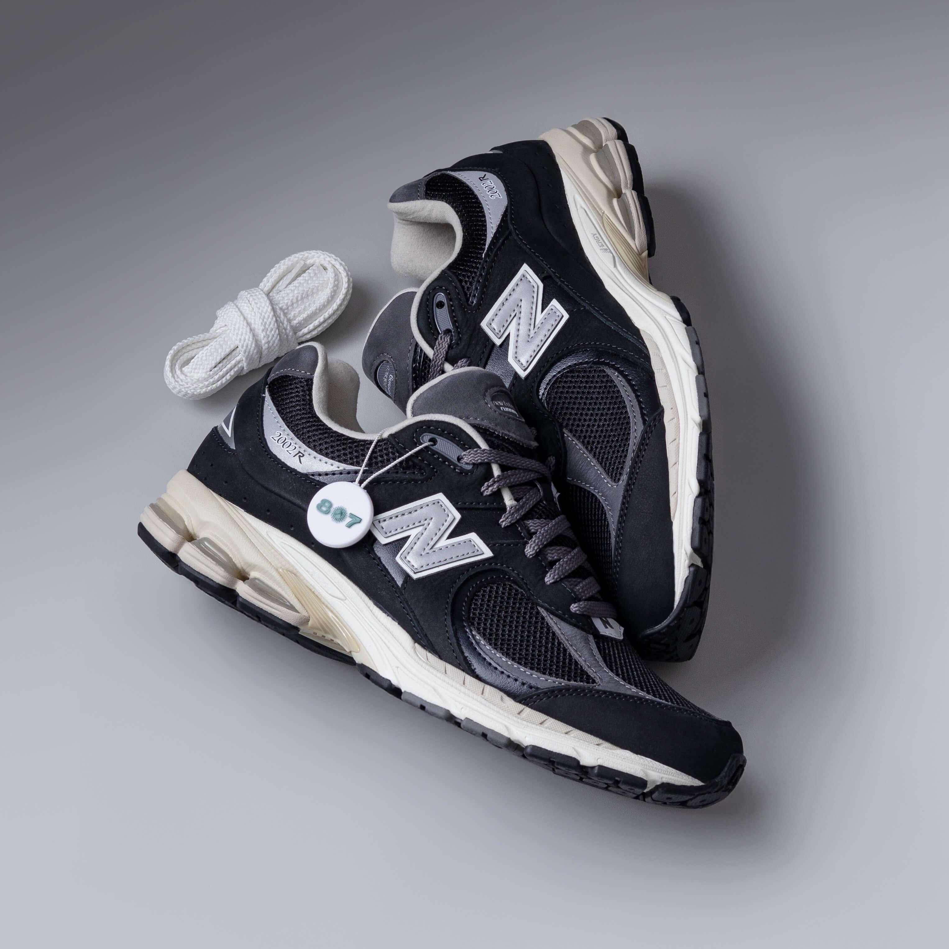 New Balance 2002R Black Castlerock