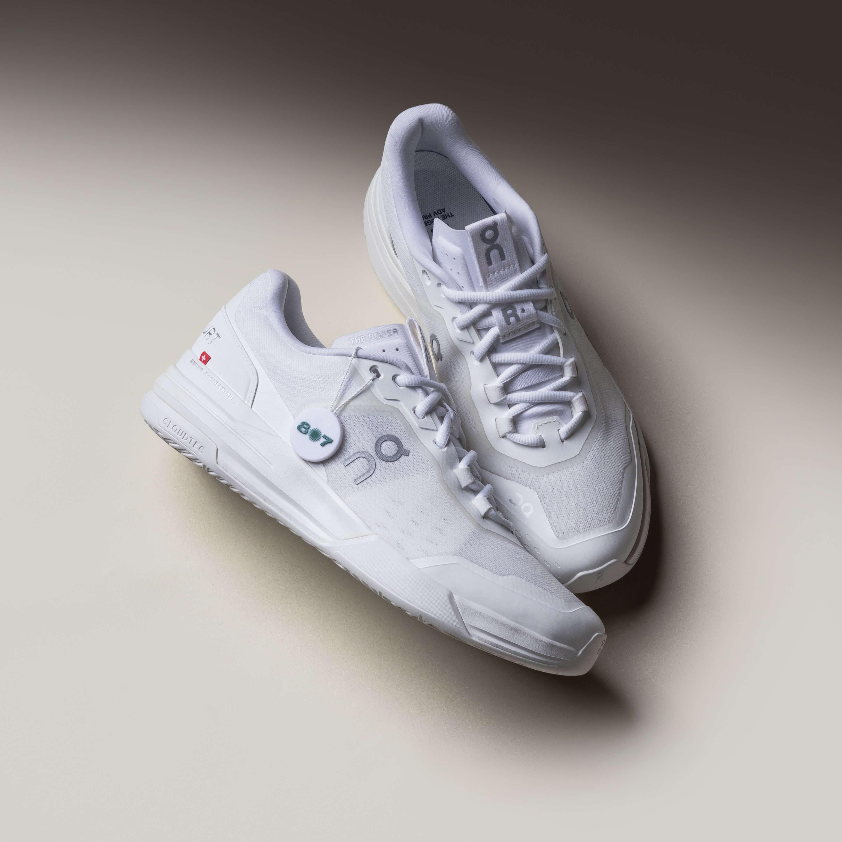 ON The Roger Advantage Pro All White