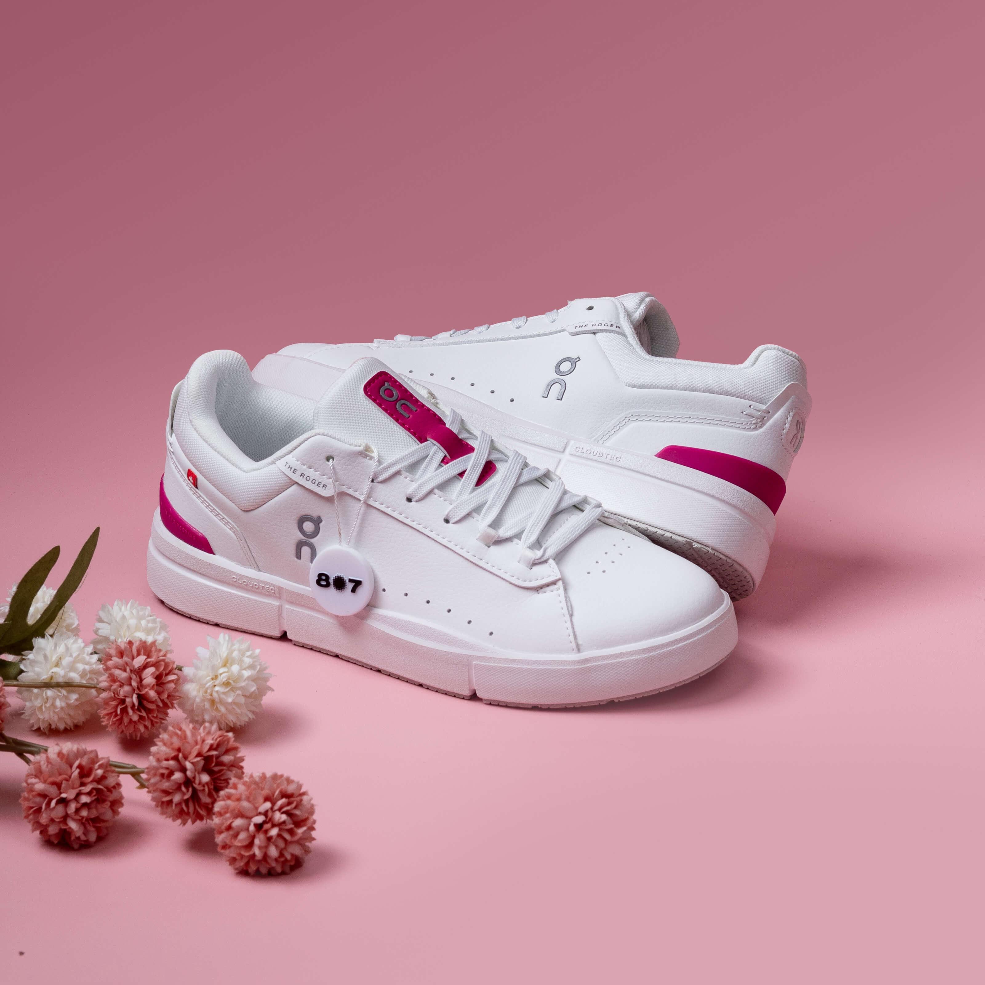 ON The Roger Advantage White Pink