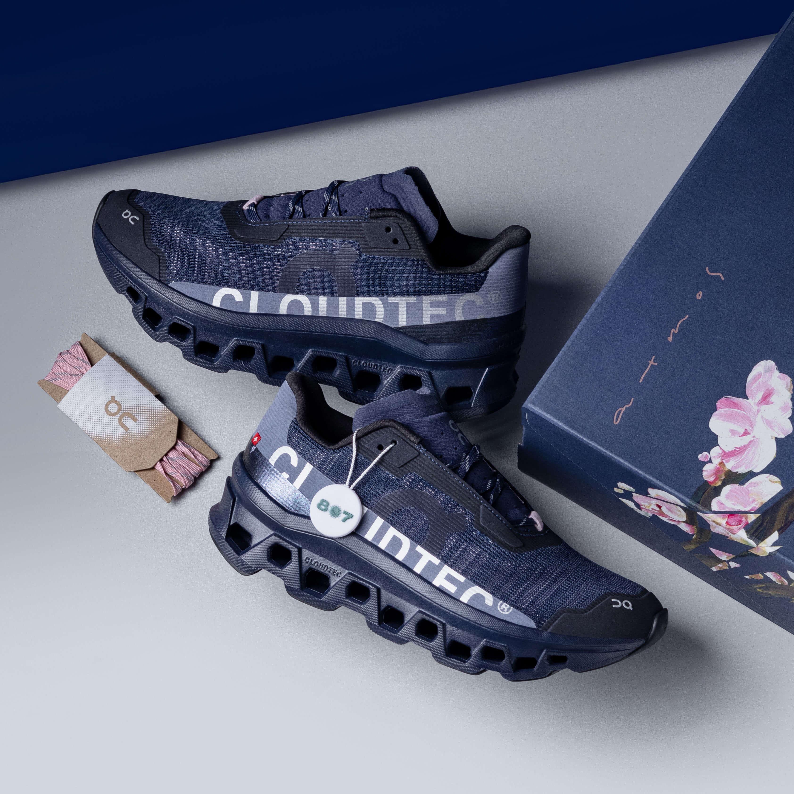 ON Cloudmonster Void Atmos Yozakura 