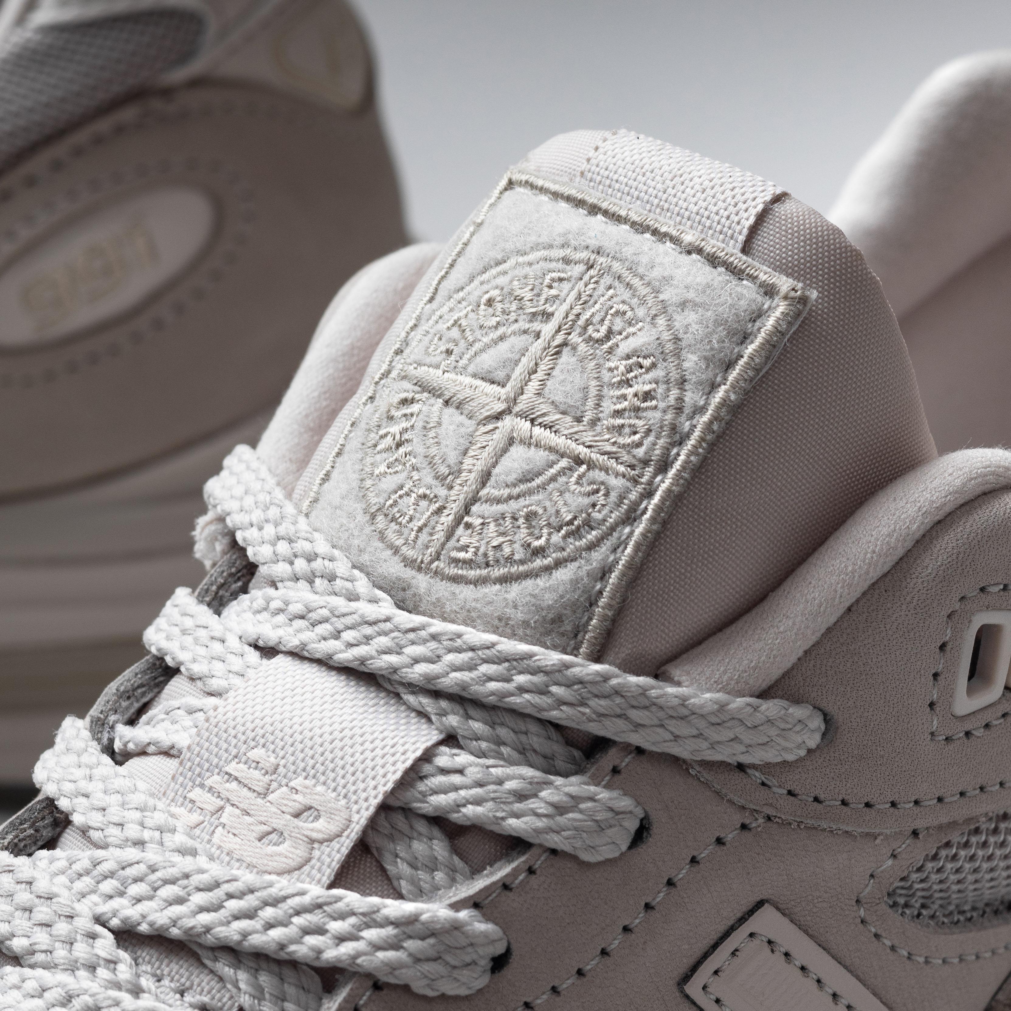 New Balance 991 V2 Made in England Stone Island Pack Sand