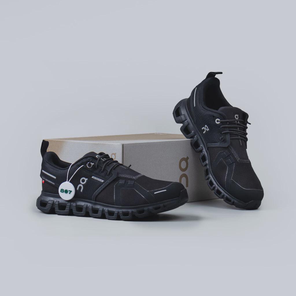 ON Cloud 6 Waterproof All Black 