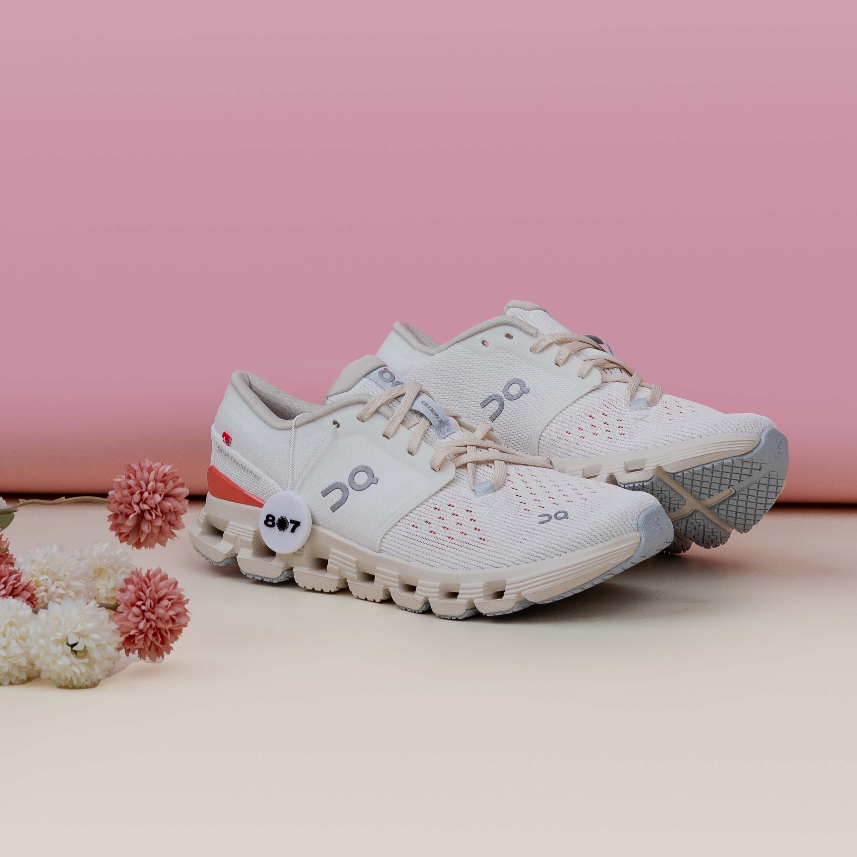 ON Cloud X 4 Ivory Salmon 