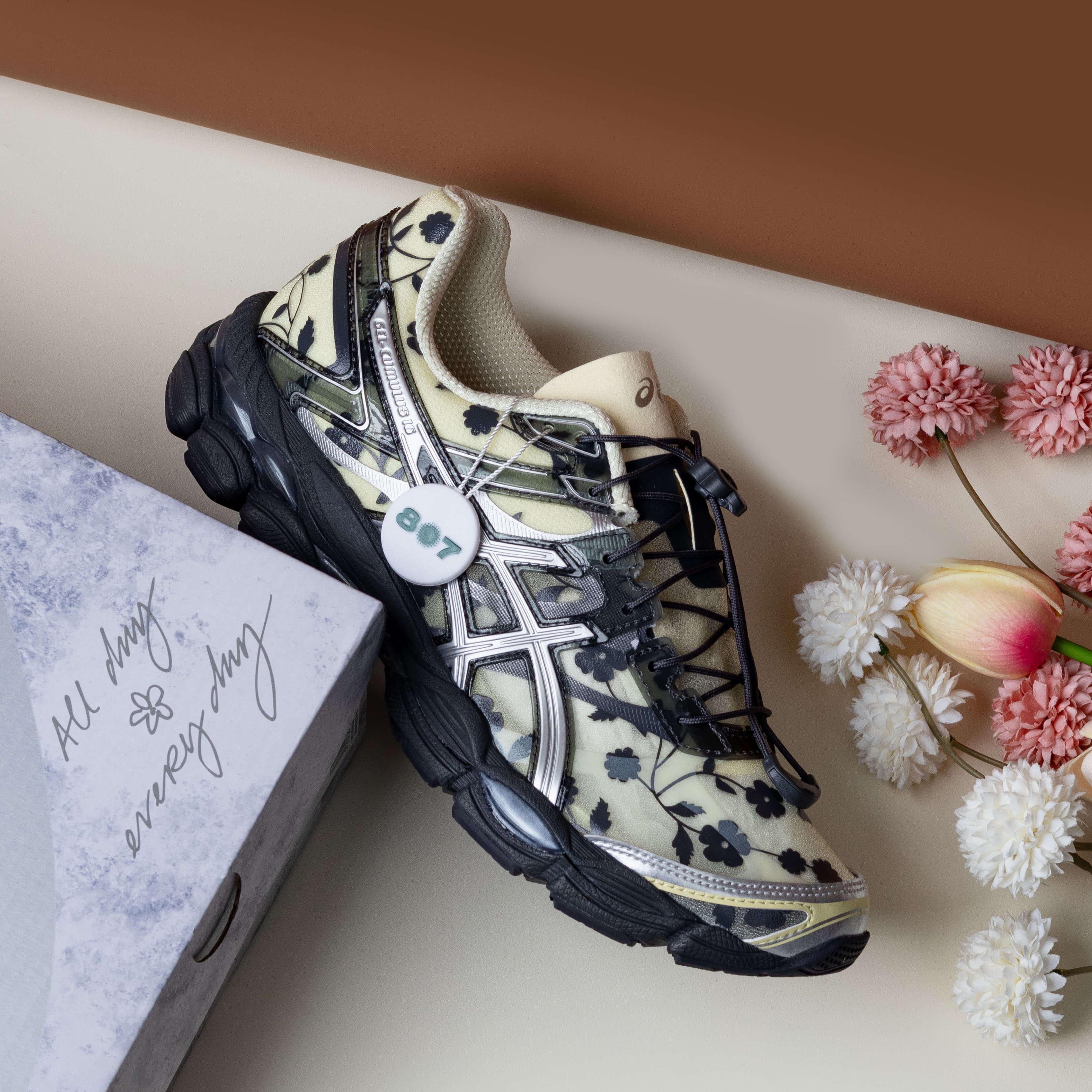 Asics Gel Cumulus 16 Cecilie Bahnsen Floral Pack Ivory Black