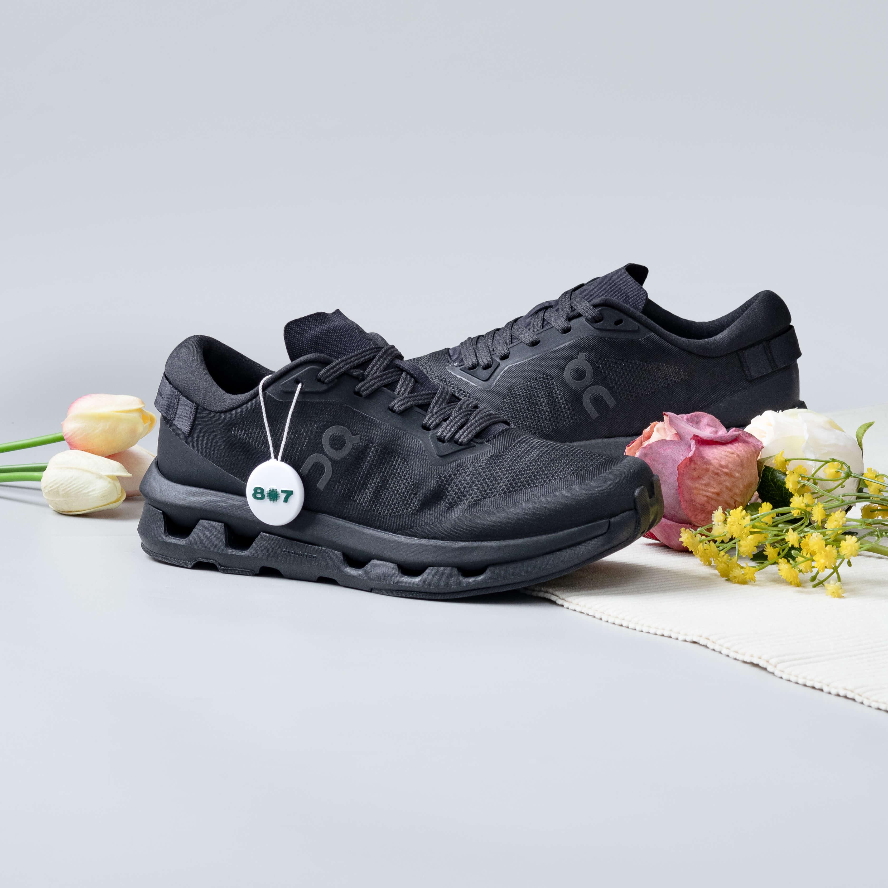ON Cloudzone Triple Black 