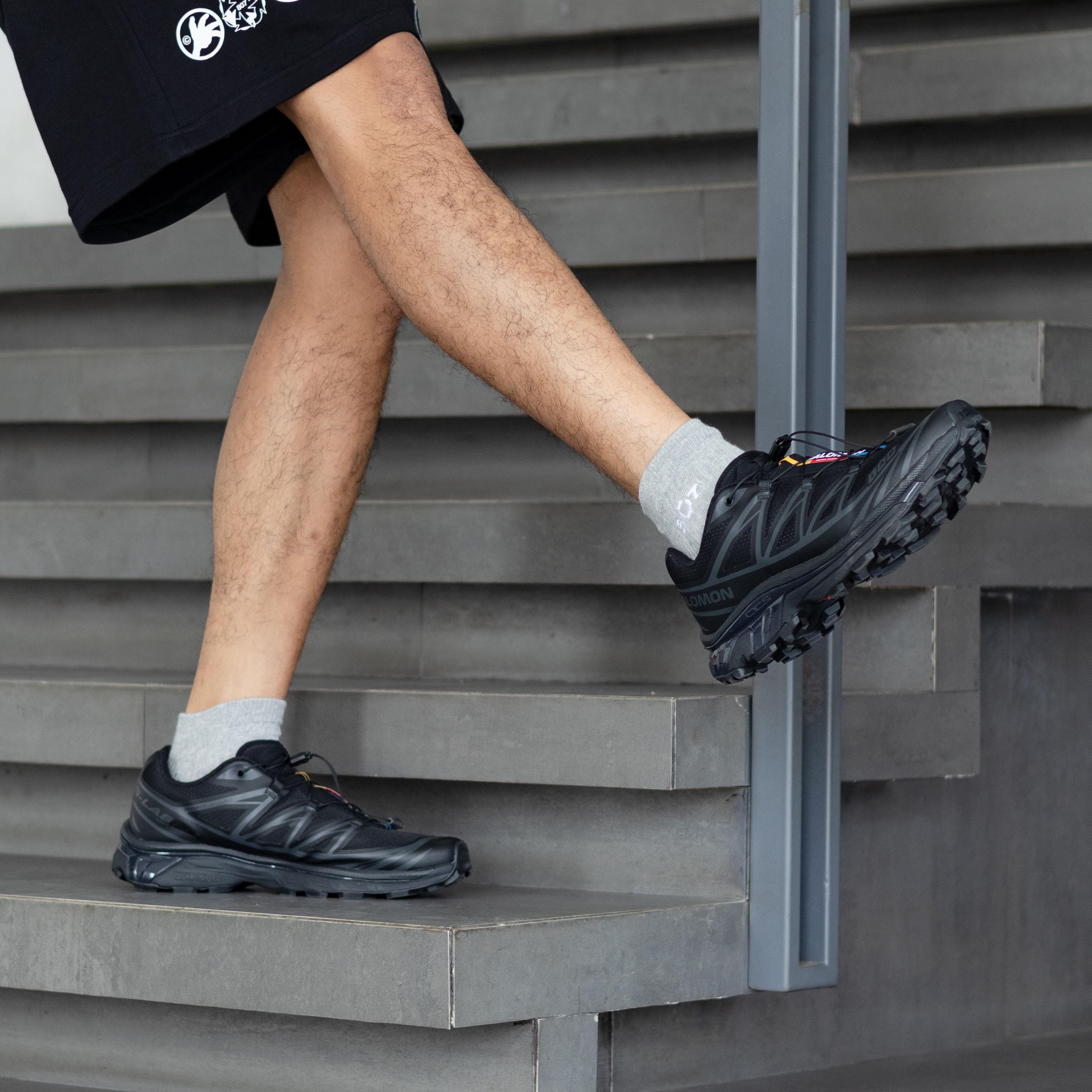 807 IDENTITY Quarter Length Socks Grey White