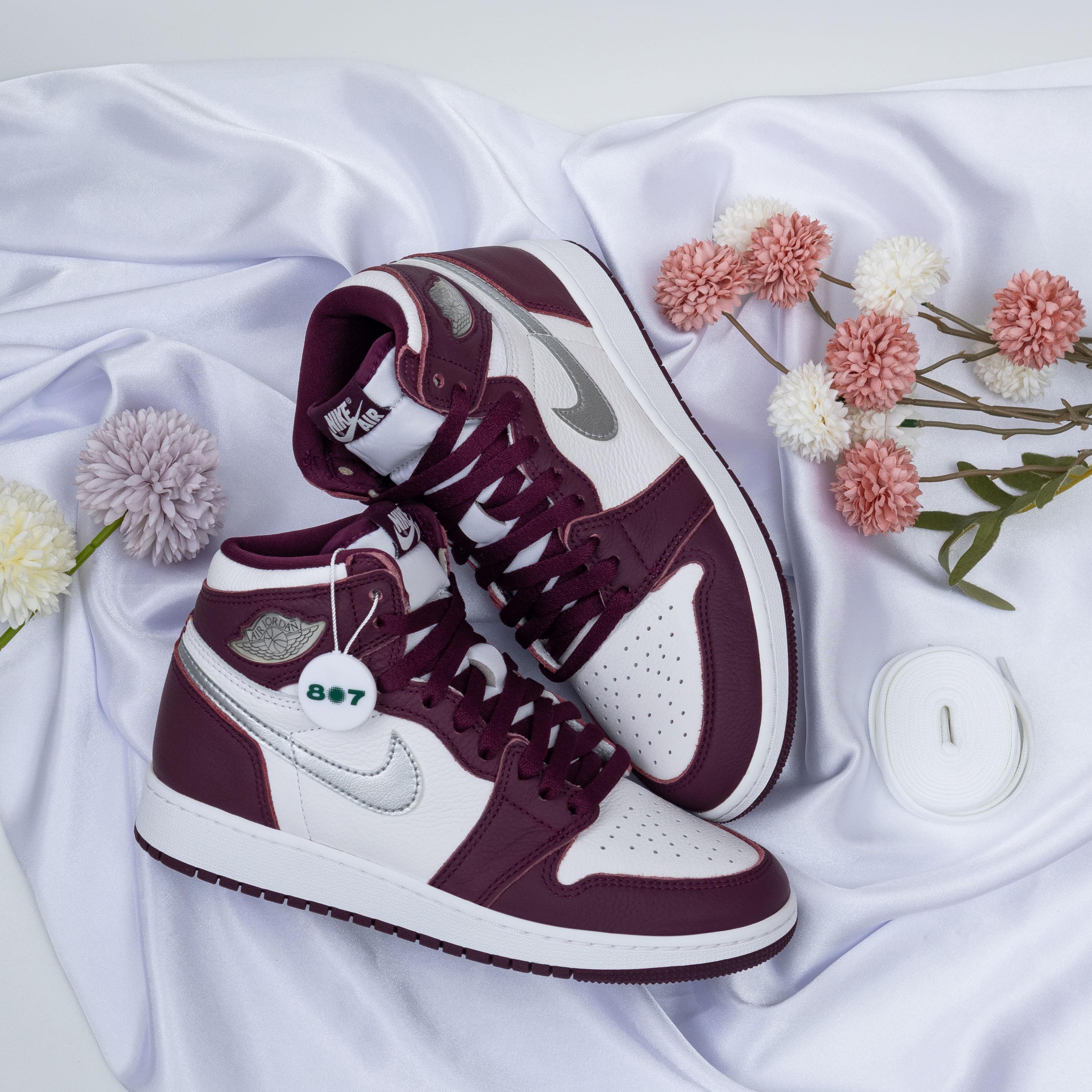 Air Jordan 1 High OG Bordeaux GS Women